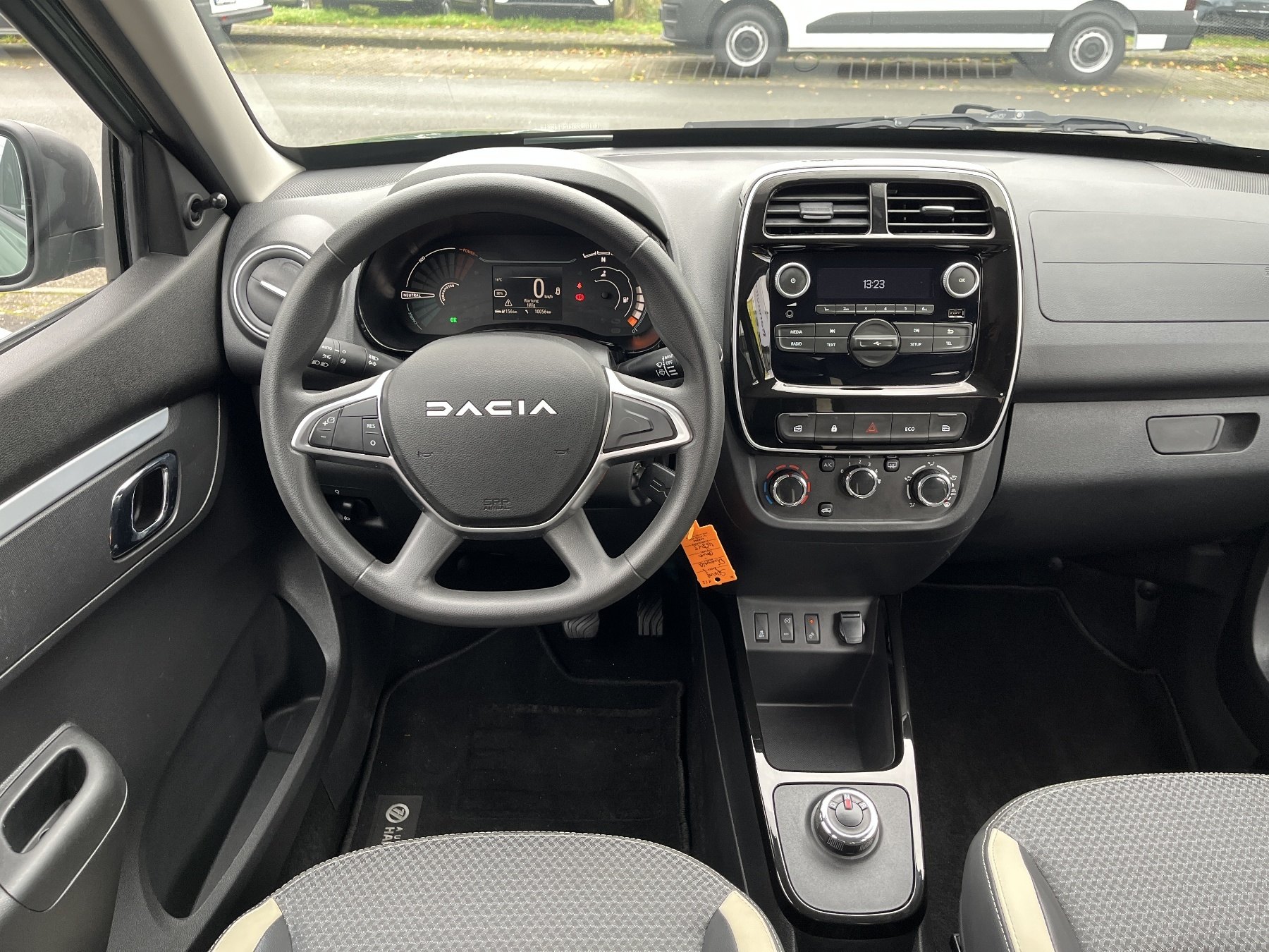 DACIA Spring Essential ELECTRIC 45 DACIA Spring Essential ELECTRIC 45