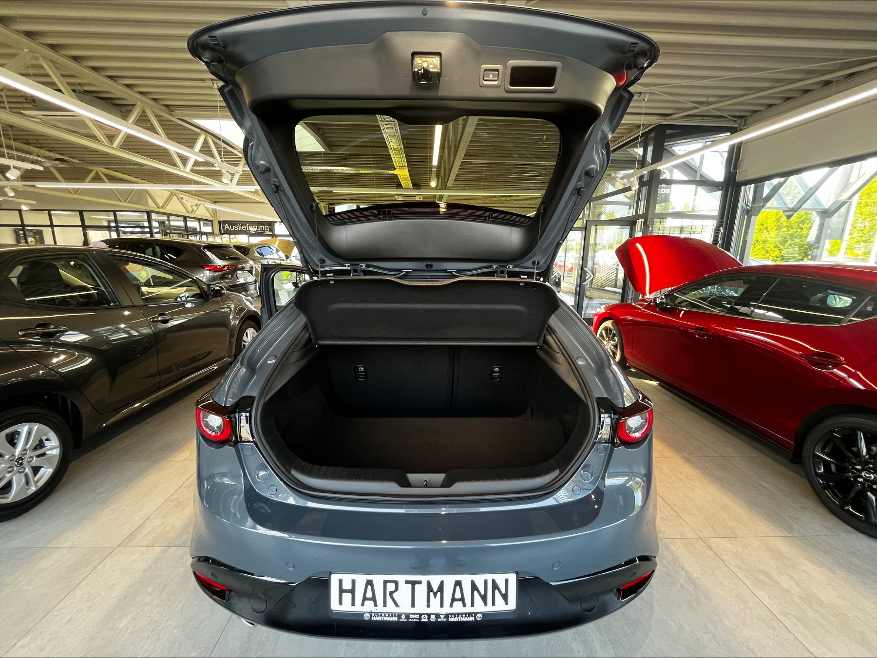 MAZDA 3 2.5L e-SKYACTIV G 140ps 6AT FWD Exclusive-line MAZDA 3 2.5L e-SKYACTIV G 140ps 6AT FWD Exclusive-line