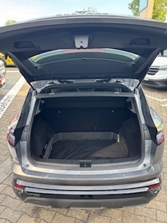 RENAULT Austral Equilibre Mild Hybrid 140 Auto RENAULT Austral Equilibre Mild Hybrid 140 Auto