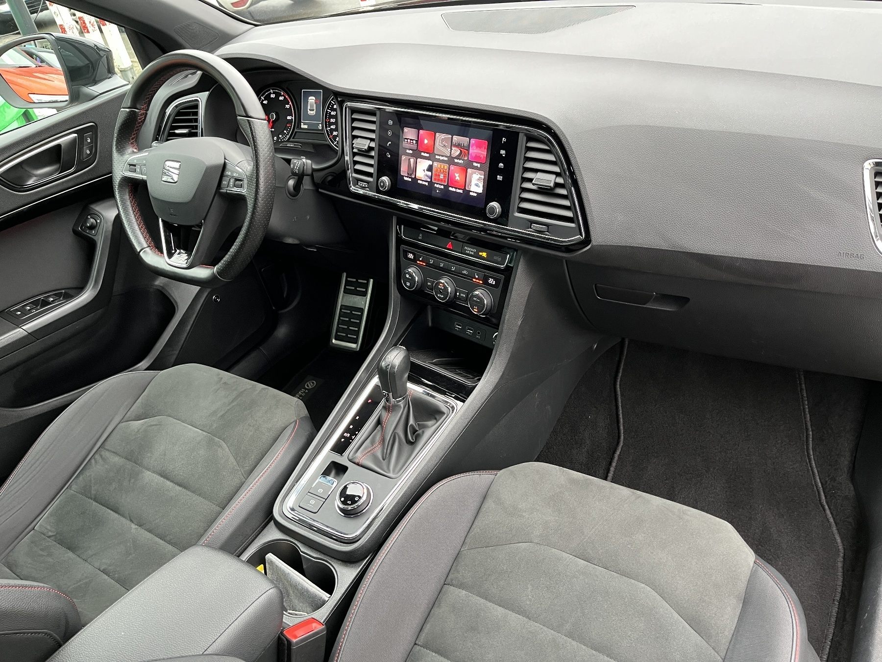 SEAT Ateca 2.0 TSI FR 4Drive Winter-Paket SEAT Ateca 2.0 TSI FR 4Drive Winter-Paket