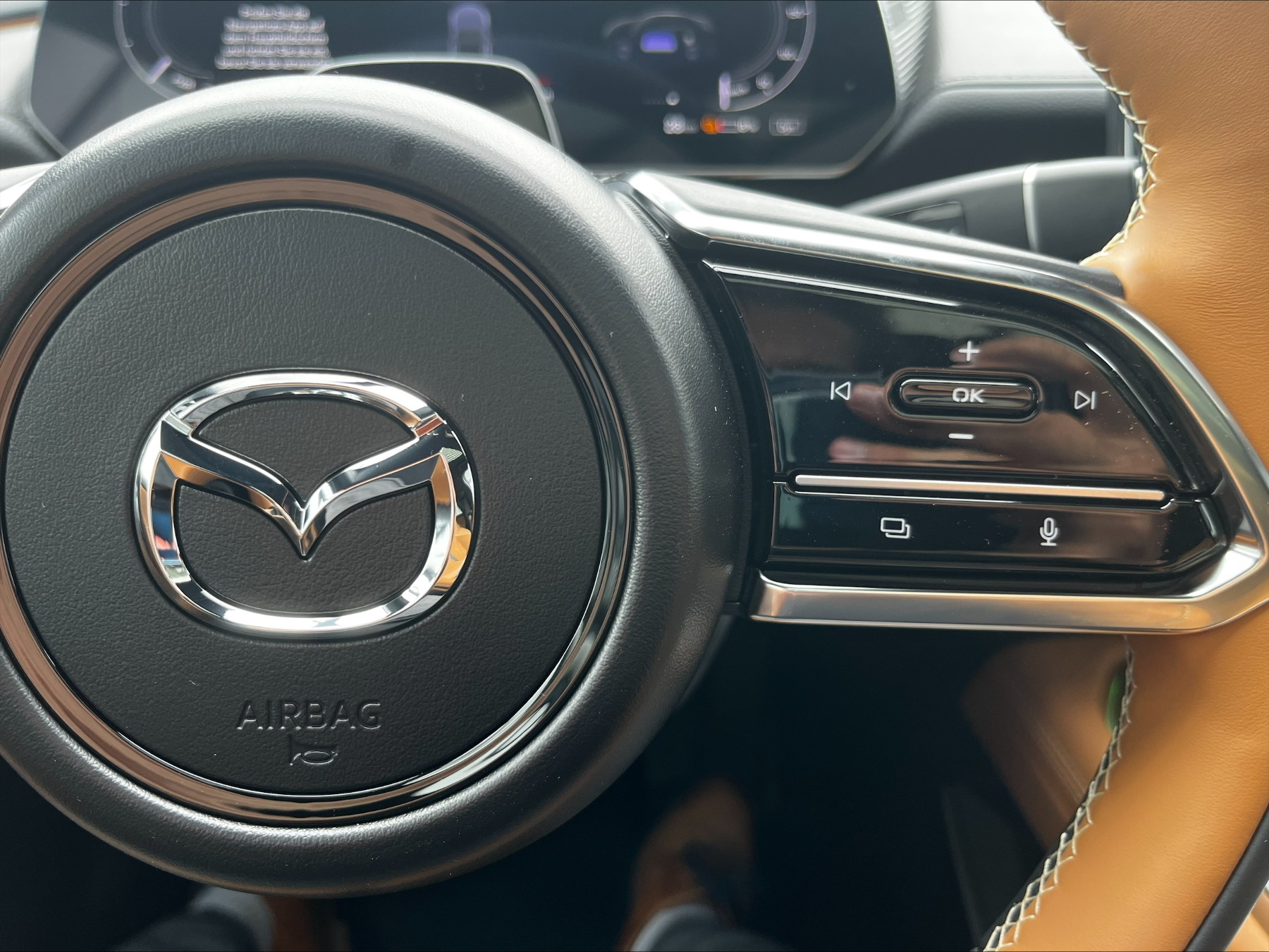 MAZDA 6e 5HB EV 258ps 1AT RWD Takumi Plus MAZDA 6e 5HB EV 258ps 1AT RWD Takumi Plus