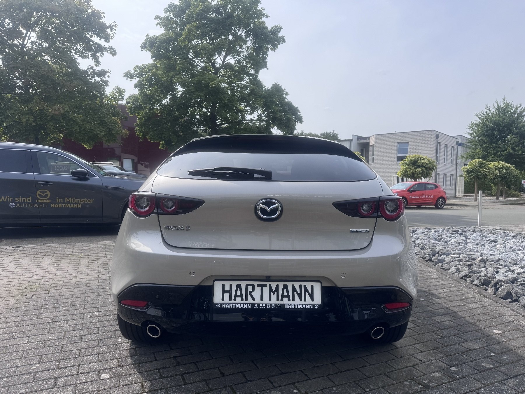 MAZDA 3 2.5L e-SKYACTIV G 140ps 6AT FWD Exclusive-line MAZDA 3 2.5L e-SKYACTIV G 140ps 6AT FWD Exclusive-line