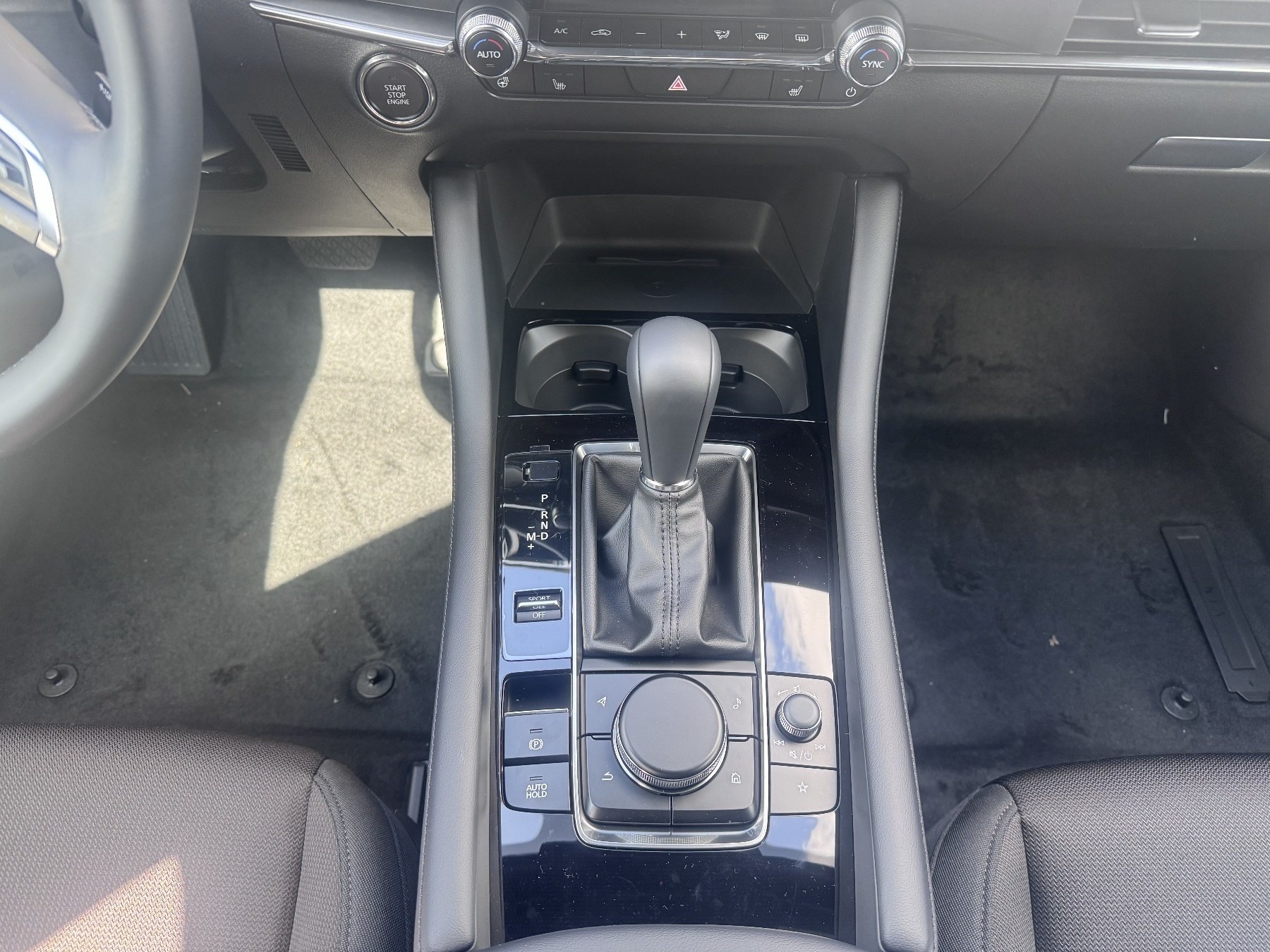 MAZDA 3 2.5L e-SKYACTIV G 140ps 6AT FWD Exclusive-line MAZDA 3 2.5L e-SKYACTIV G 140ps 6AT FWD Exclusive-line