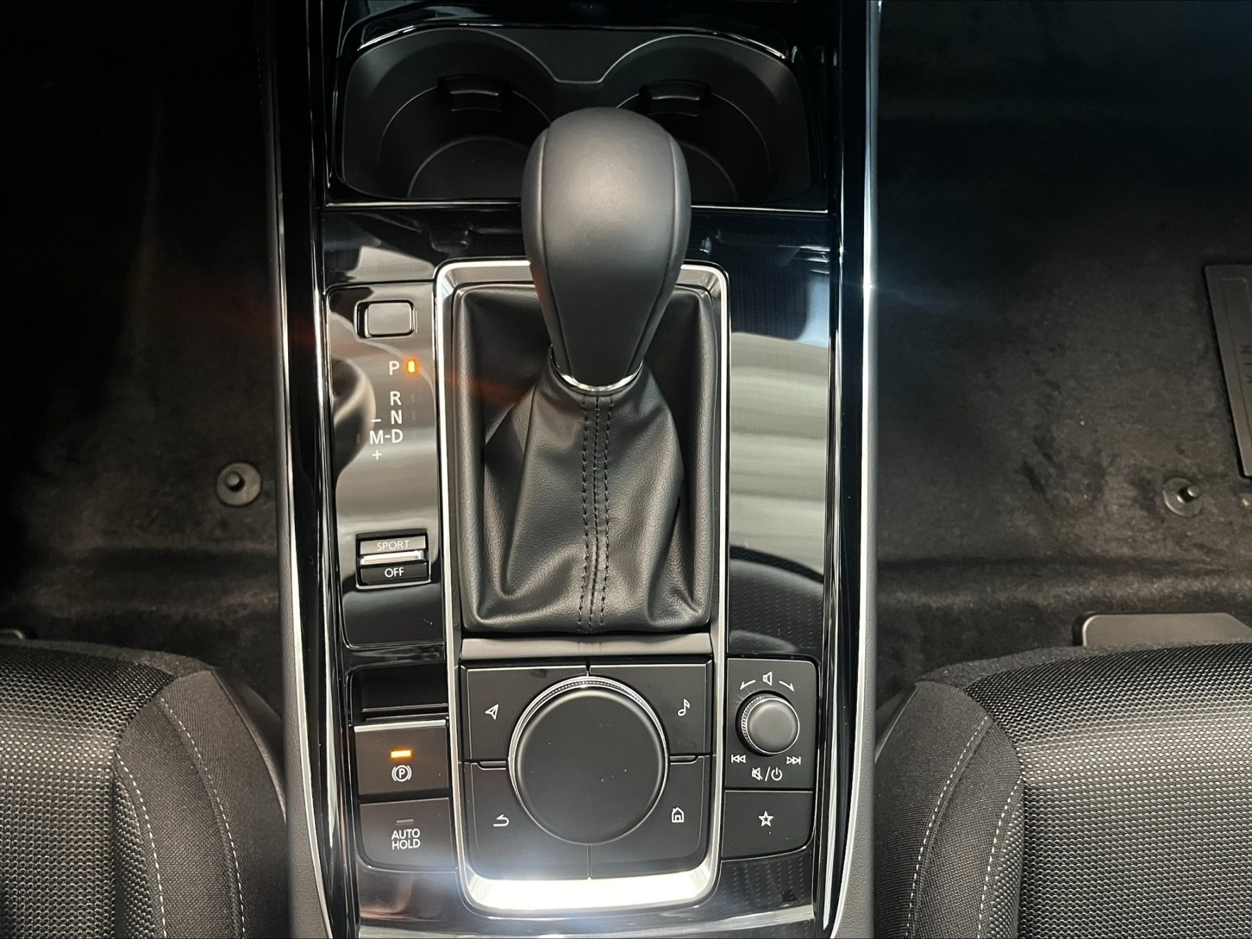 MAZDA CX-30 Exclusive-Line 2.0L e-SKYACTIV X 186ps AHK MAZDA CX-30 Exclusive-Line 2.0L e-SKYACTIV X 186ps AHK