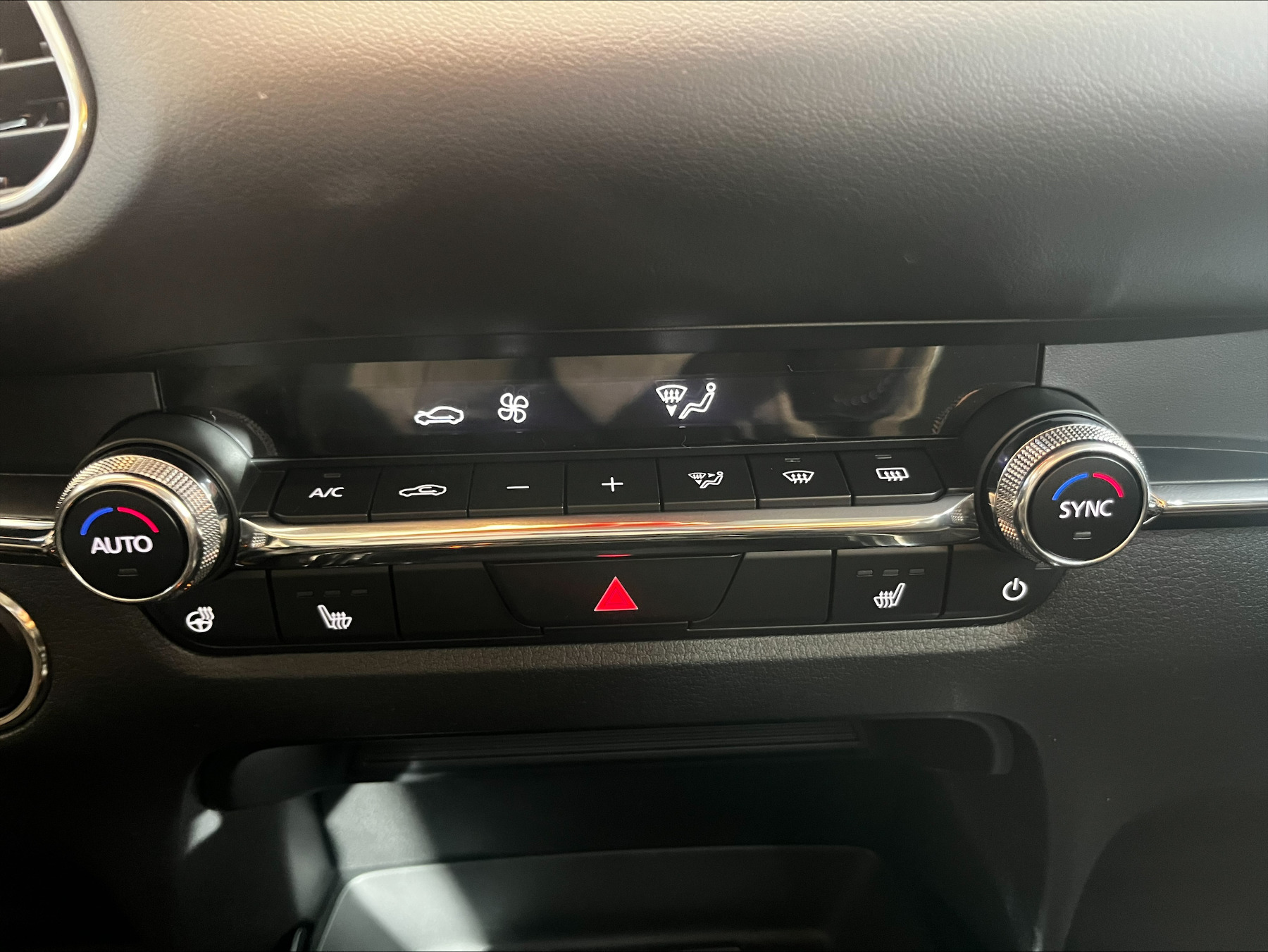 MAZDA CX-30 Exclusive-Line 2.0L e-SKYACTIV X 186ps AHK MAZDA CX-30 Exclusive-Line 2.0L e-SKYACTIV X 186ps AHK