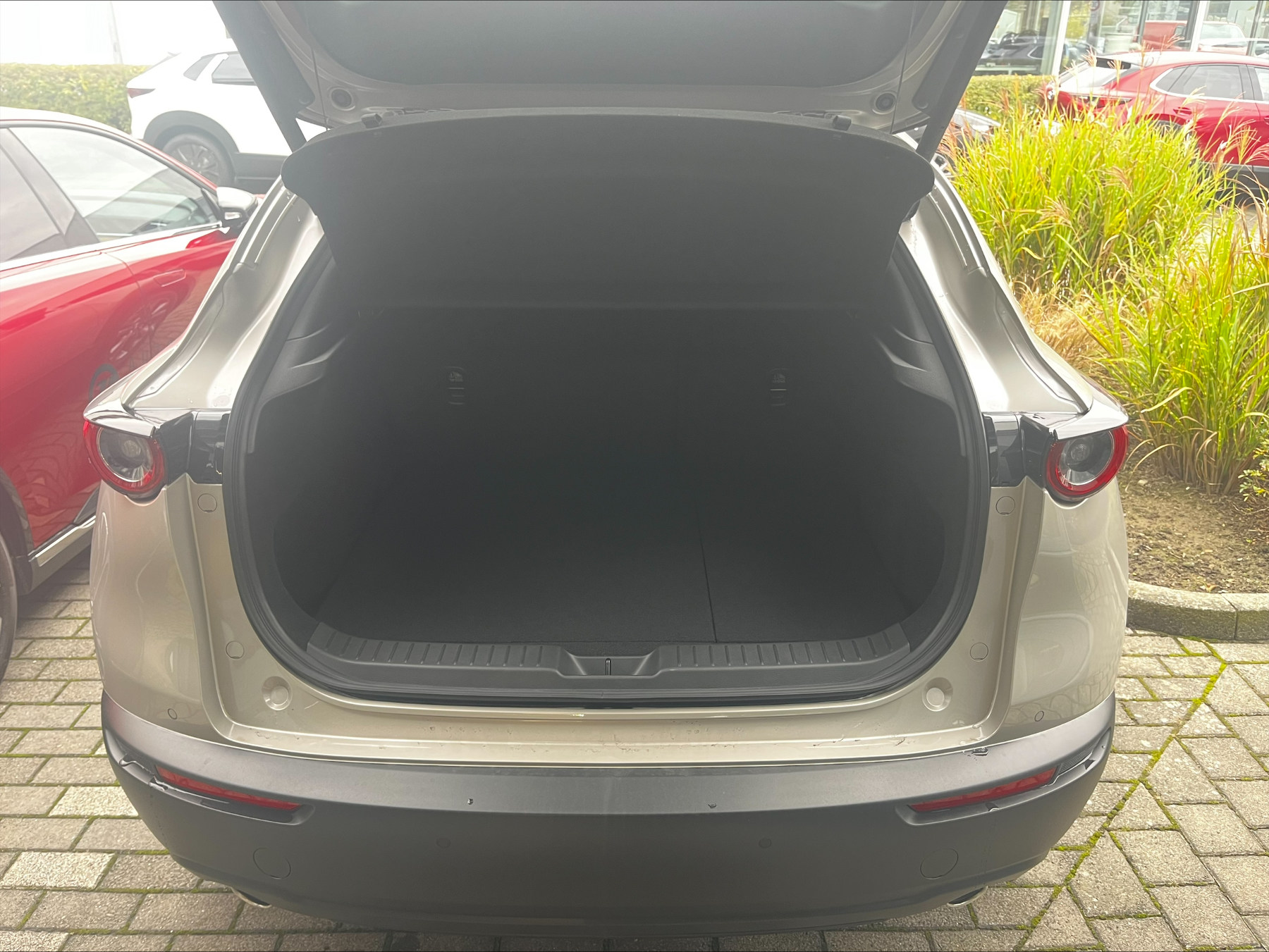 MAZDA CX-30 2.5L e-SKYACTIV G 140ps 6AT Exclusive-line MAZDA CX-30 2.5L e-SKYACTIV G 140ps 6AT Exclusive-line