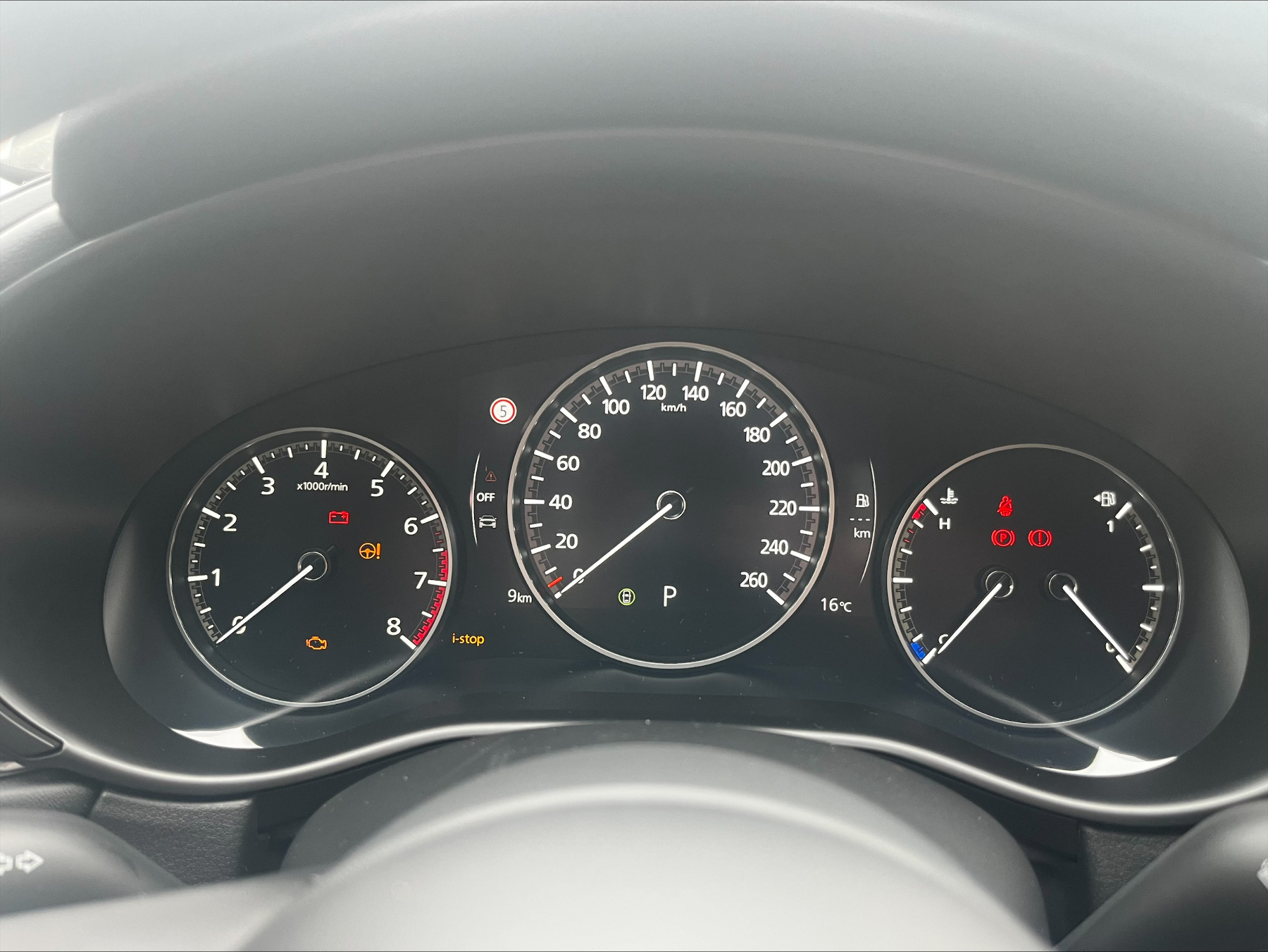 MAZDA CX-30 2.5L e-SKYACTIV G 140ps 6AT Exclusive-line MAZDA CX-30 2.5L e-SKYACTIV G 140ps 6AT Exclusive-line