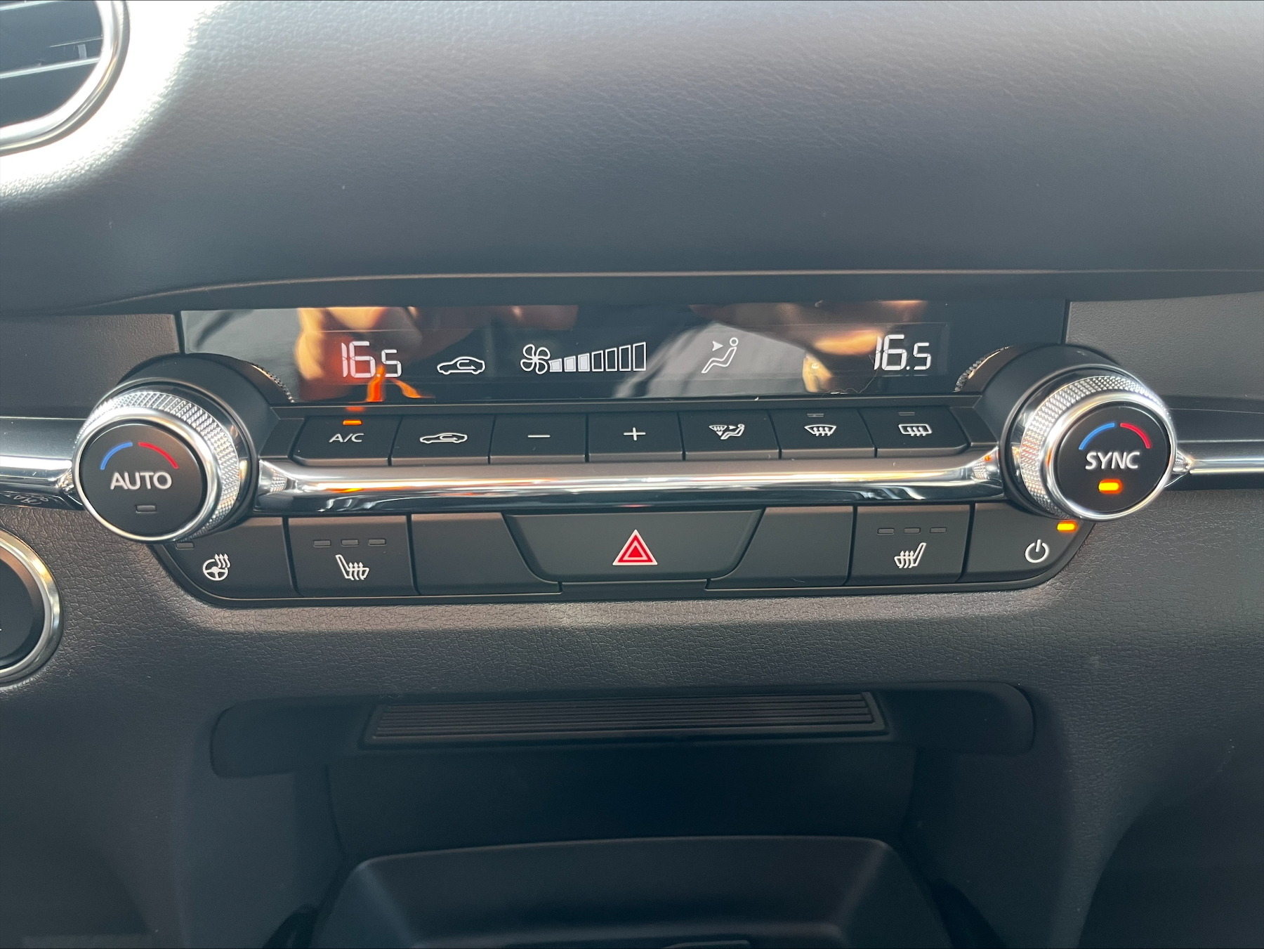 MAZDA CX-30 2.0L e-SKYACTIV X 186ps 6AT Exclusive-line MAZDA CX-30 2.0L e-SKYACTIV X 186ps 6AT Exclusive-line