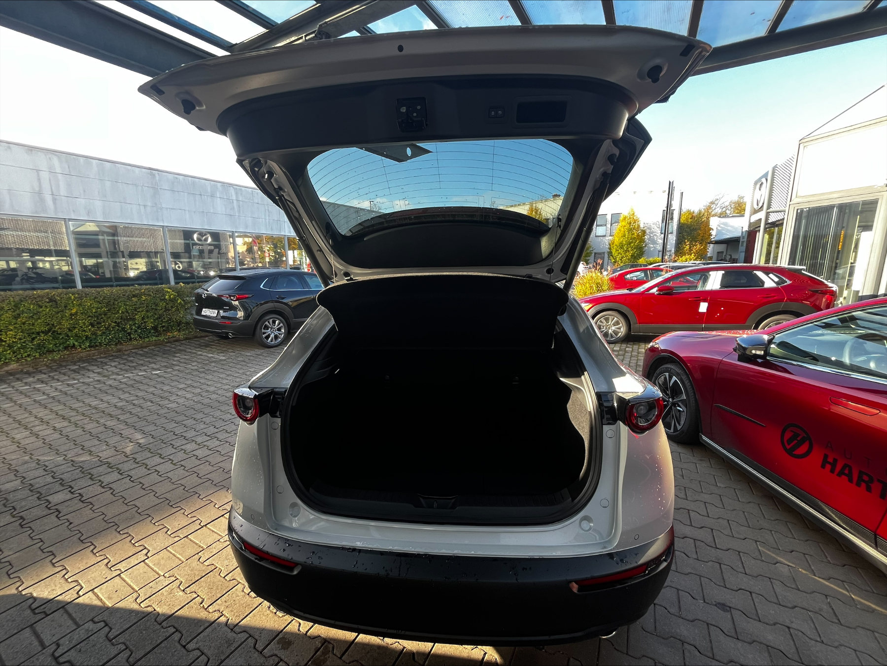 MAZDA CX-30 2.5L e-SKYACTIV G 140ps 6AT FWD Homura MAZDA CX-30 2.5L e-SKYACTIV G 140ps 6AT FWD Homura