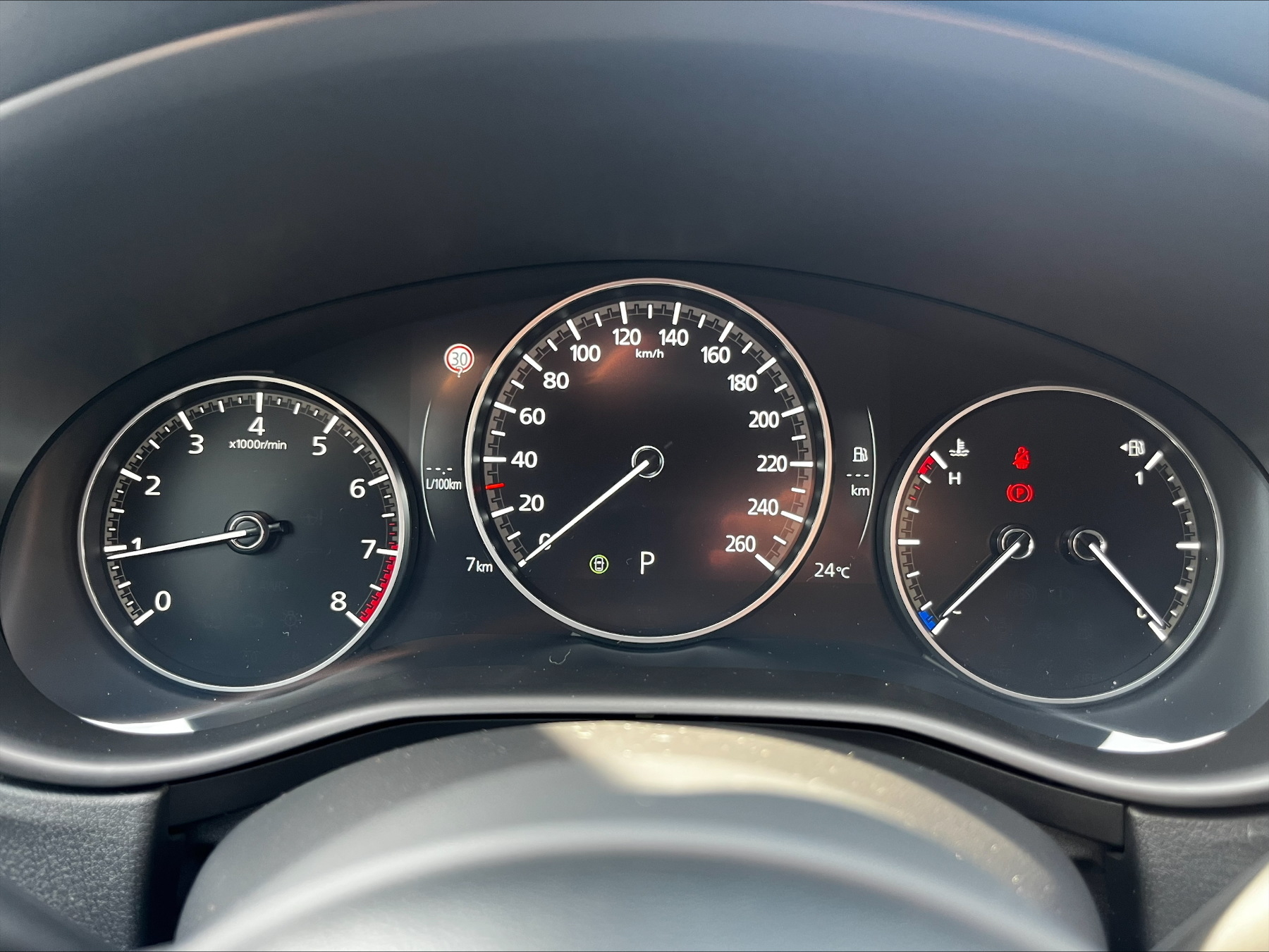 MAZDA CX-30 2.5L e-SKYACTIV G 140ps 6AT FWD Homura MAZDA CX-30 2.5L e-SKYACTIV G 140ps 6AT FWD Homura