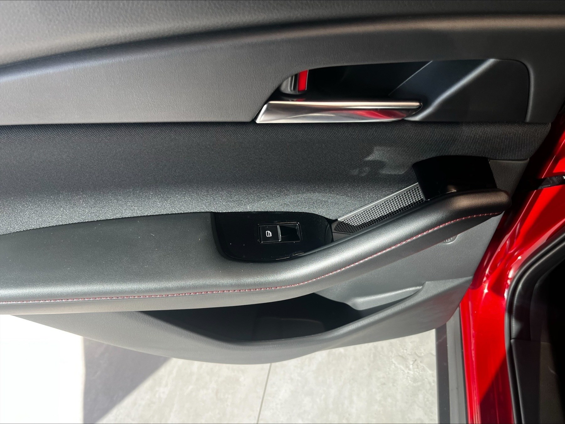 MAZDA CX-30 2.5L e-SKYACTIV G 140ps 6AT FWD Homura MAZDA CX-30 2.5L e-SKYACTIV G 140ps 6AT FWD Homura