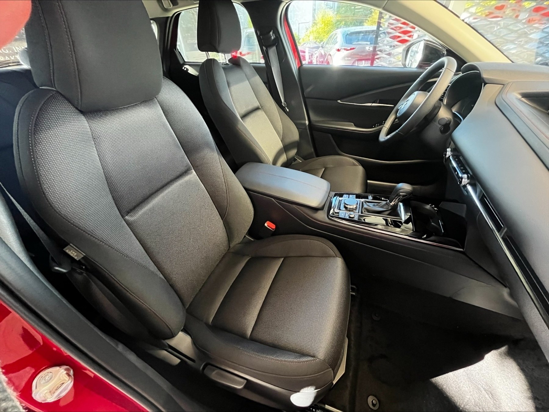 MAZDA CX-30 2.5L e-SKYACTIV G 140ps 6AT FWD Homura MAZDA CX-30 2.5L e-SKYACTIV G 140ps 6AT FWD Homura