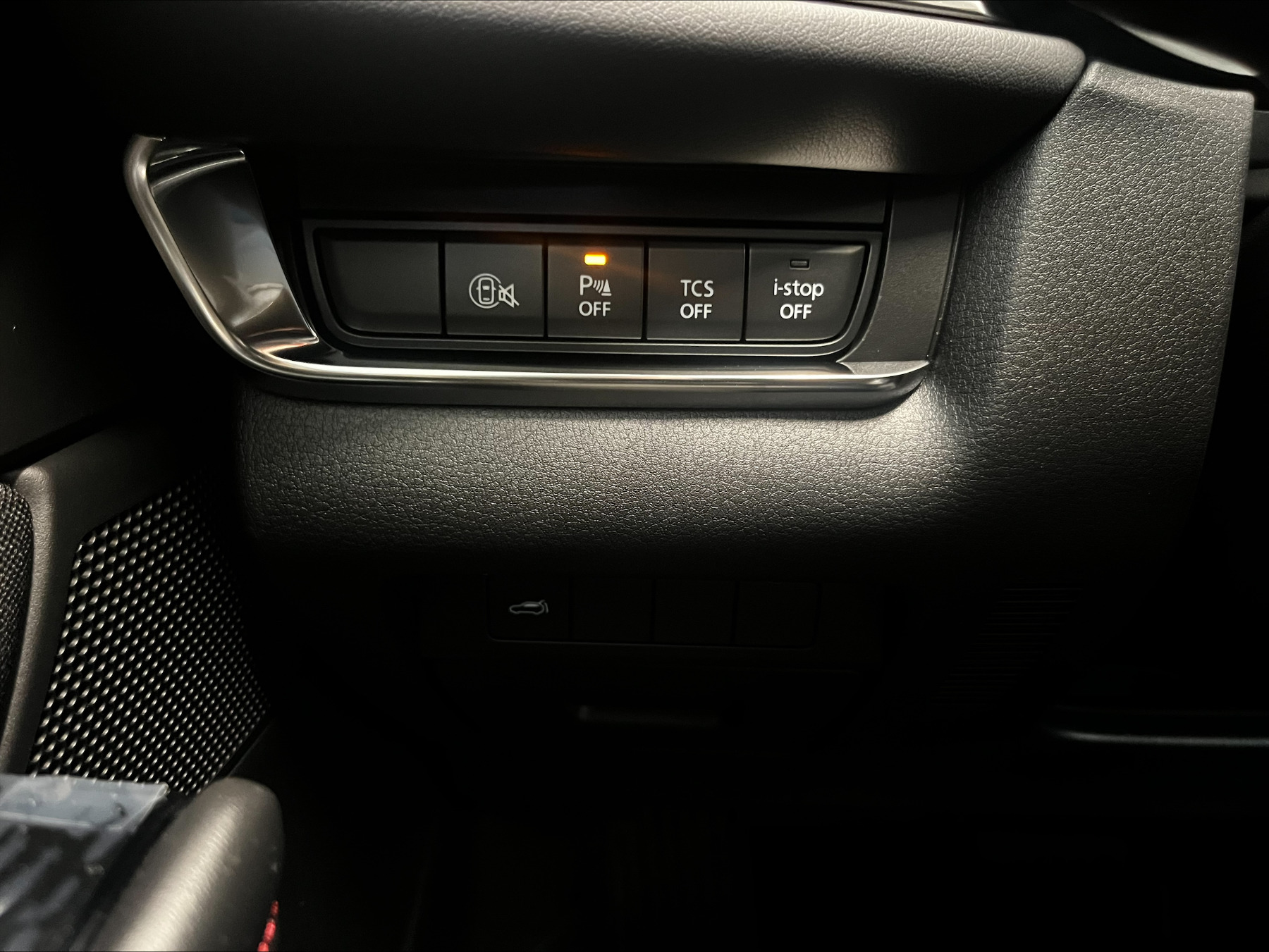 MAZDA CX-30 2.5L e-SKYACTIV G 140ps 6AT FWD Homura MAZDA CX-30 2.5L e-SKYACTIV G 140ps 6AT FWD Homura