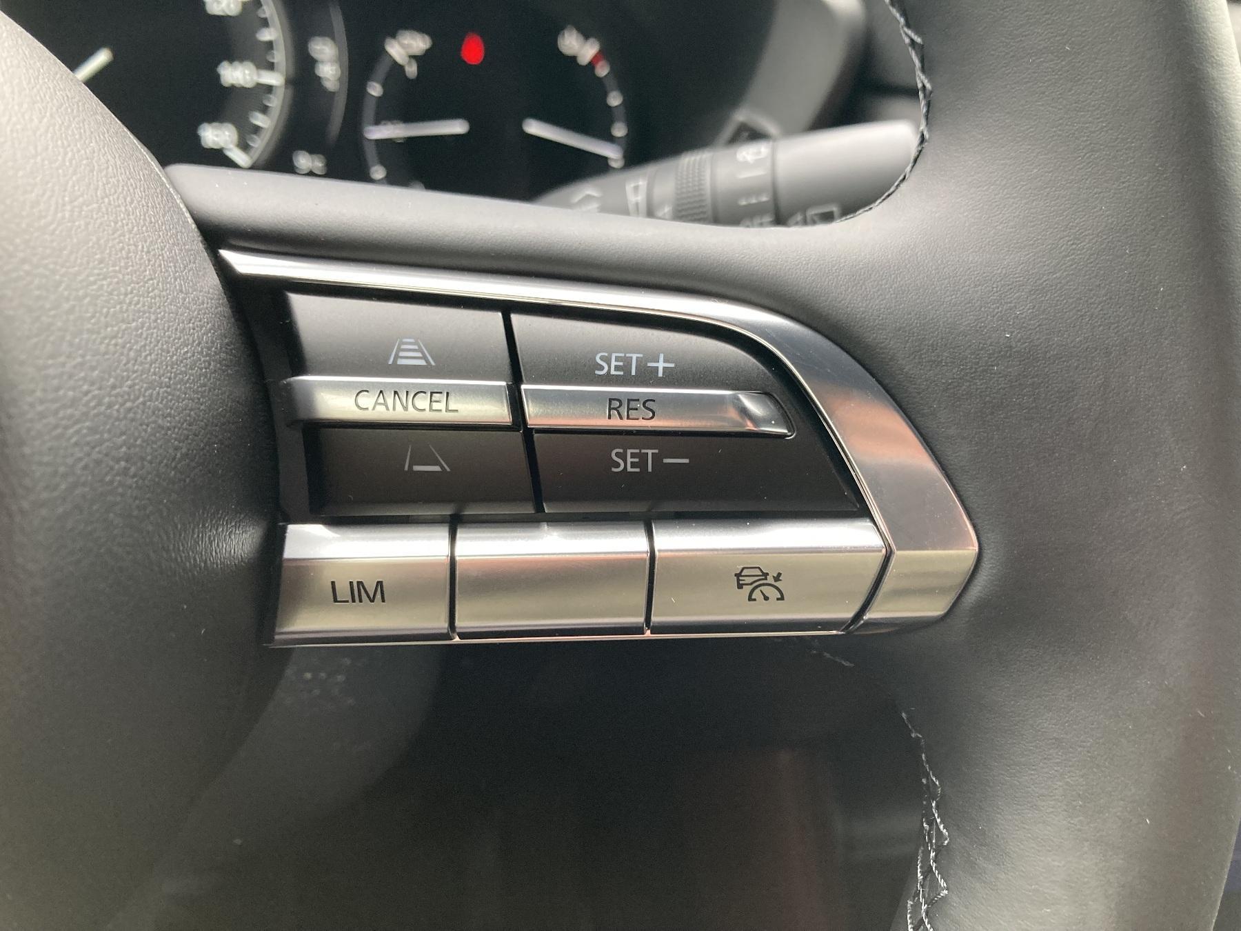 MAZDA MX-30 Advantage Anhängerkupplung für Fahrräder MAZDA MX-30 Advantage Anhängerkupplung für Fahrräder