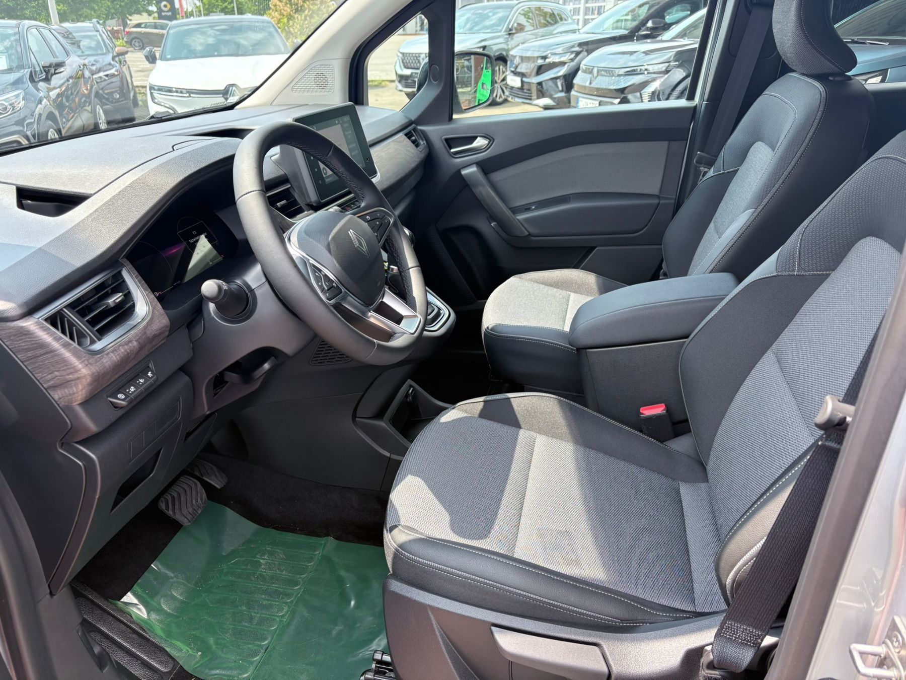 RENAULT Kadjar TECHNO TCe 160 EDC RENAULT Kadjar TECHNO TCe 160 EDC