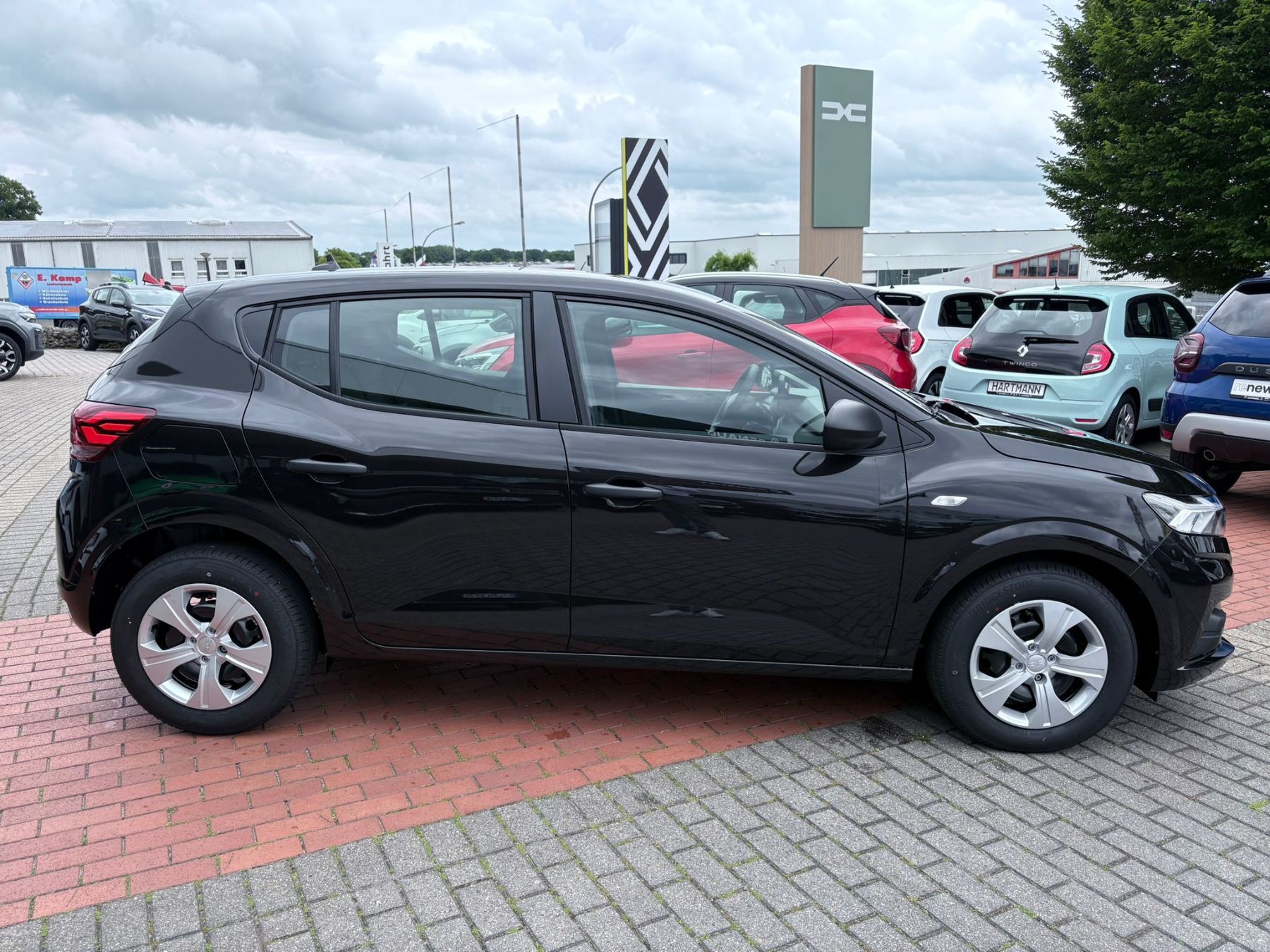 DACIA Sandero Essential TCe 90 DACIA Sandero Essential TCe 90