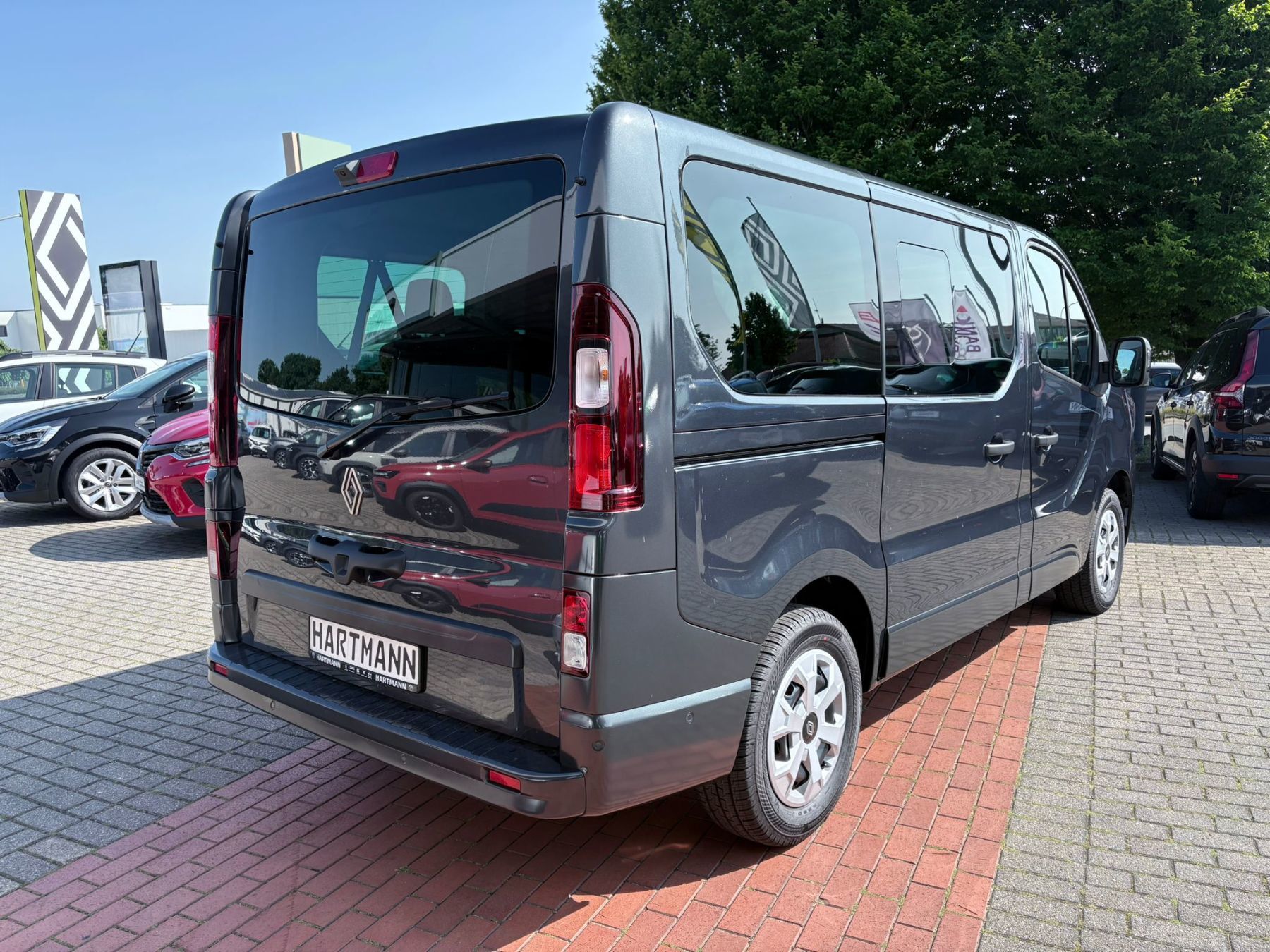 RENAULT Trafic Pkw Evolution Blue dCi 150 RENAULT Trafic Pkw Evolution Blue dCi 150