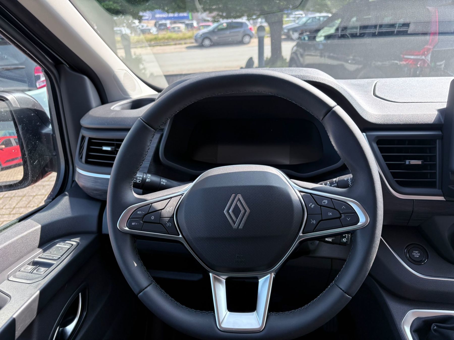 RENAULT Trafic Pkw Evolution Blue dCi 150 RENAULT Trafic Pkw Evolution Blue dCi 150