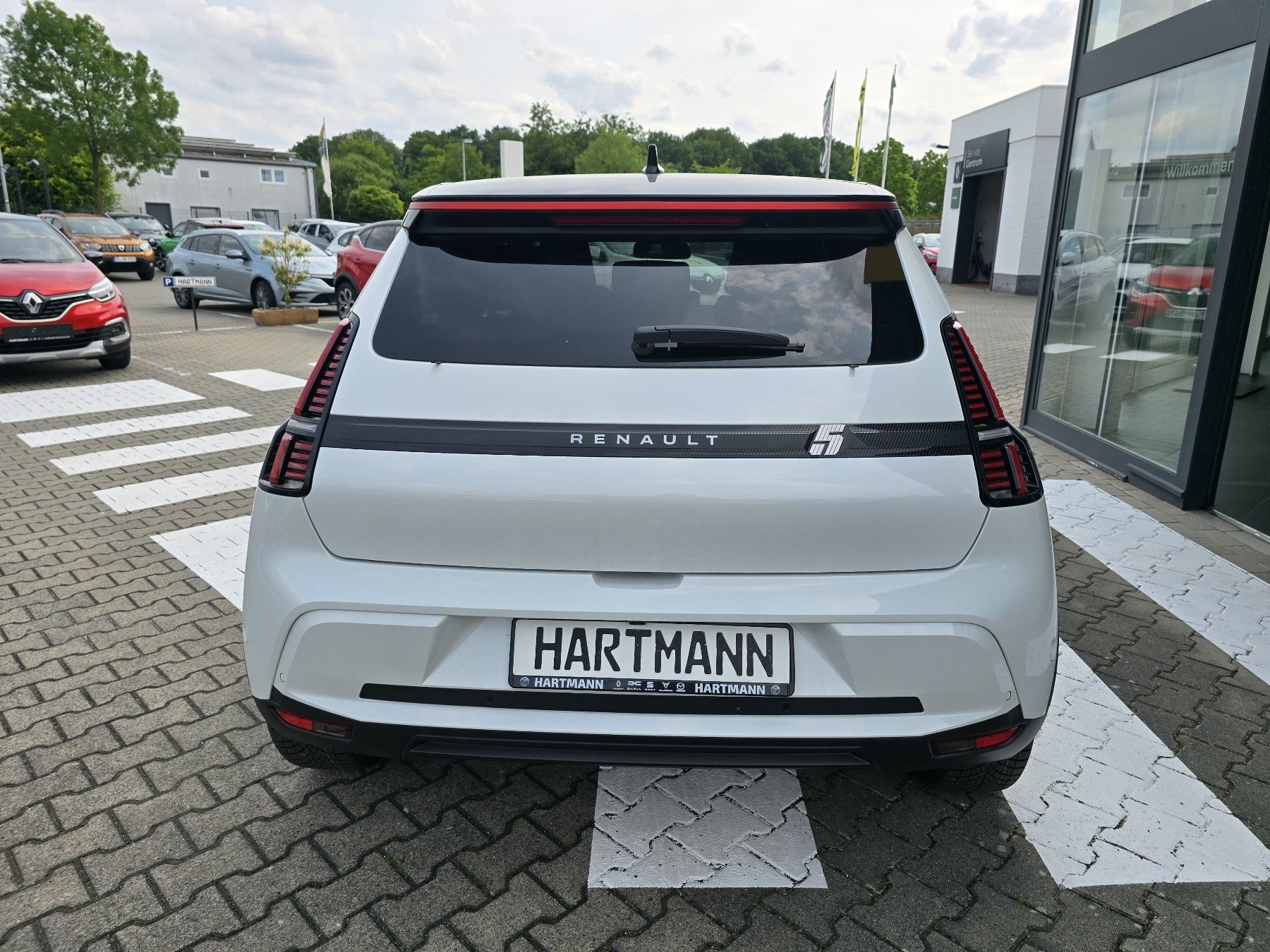 RENAULT R 5 E-Tech Techno 120 Urban Range RENAULT R 5 E-Tech Techno 120 Urban Range