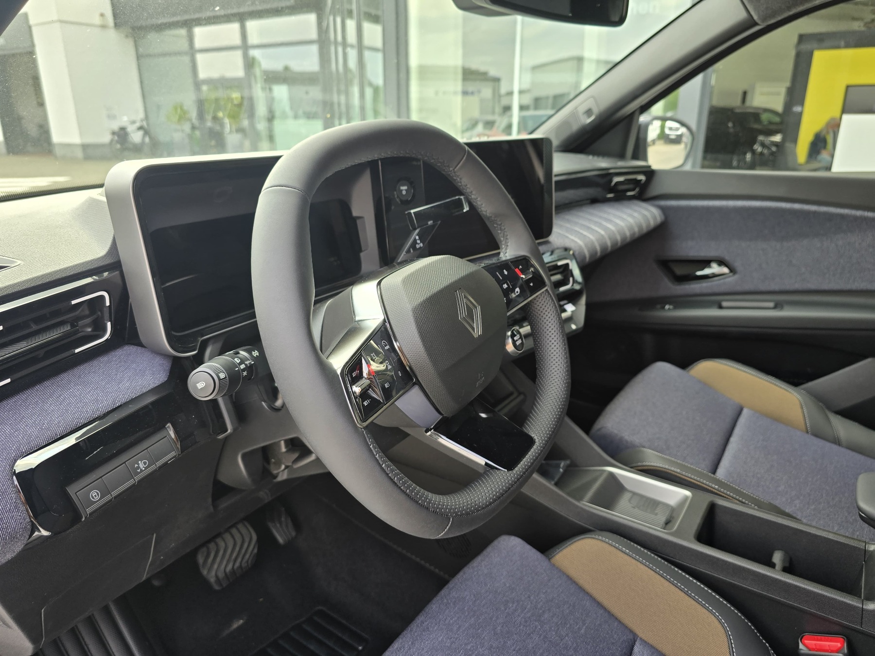 RENAULT R 5 E-Tech Techno 120 Urban Range RENAULT R 5 E-Tech Techno 120 Urban Range