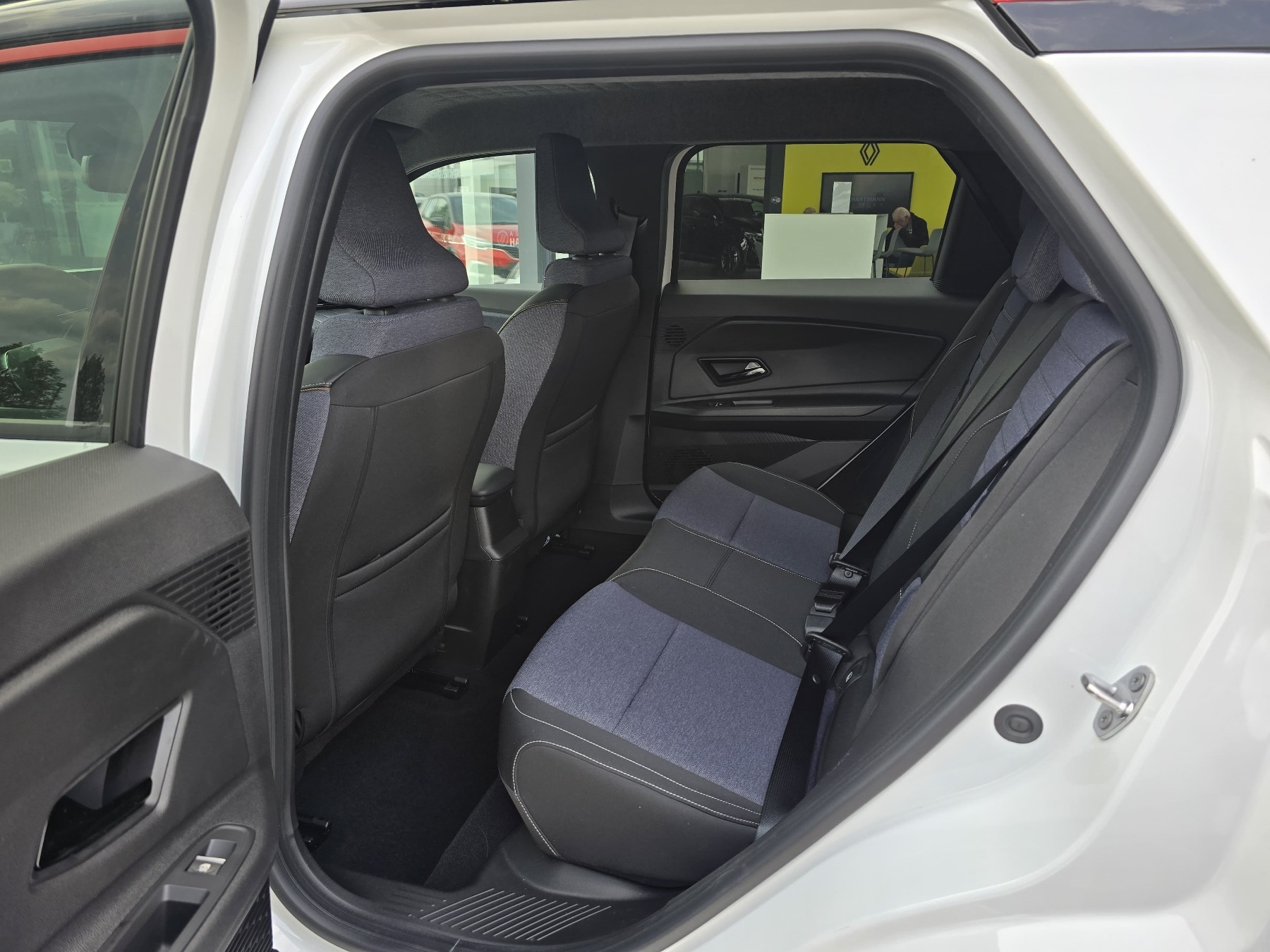 RENAULT R 5 E-Tech Techno 120 Urban Range RENAULT R 5 E-Tech Techno 120 Urban Range