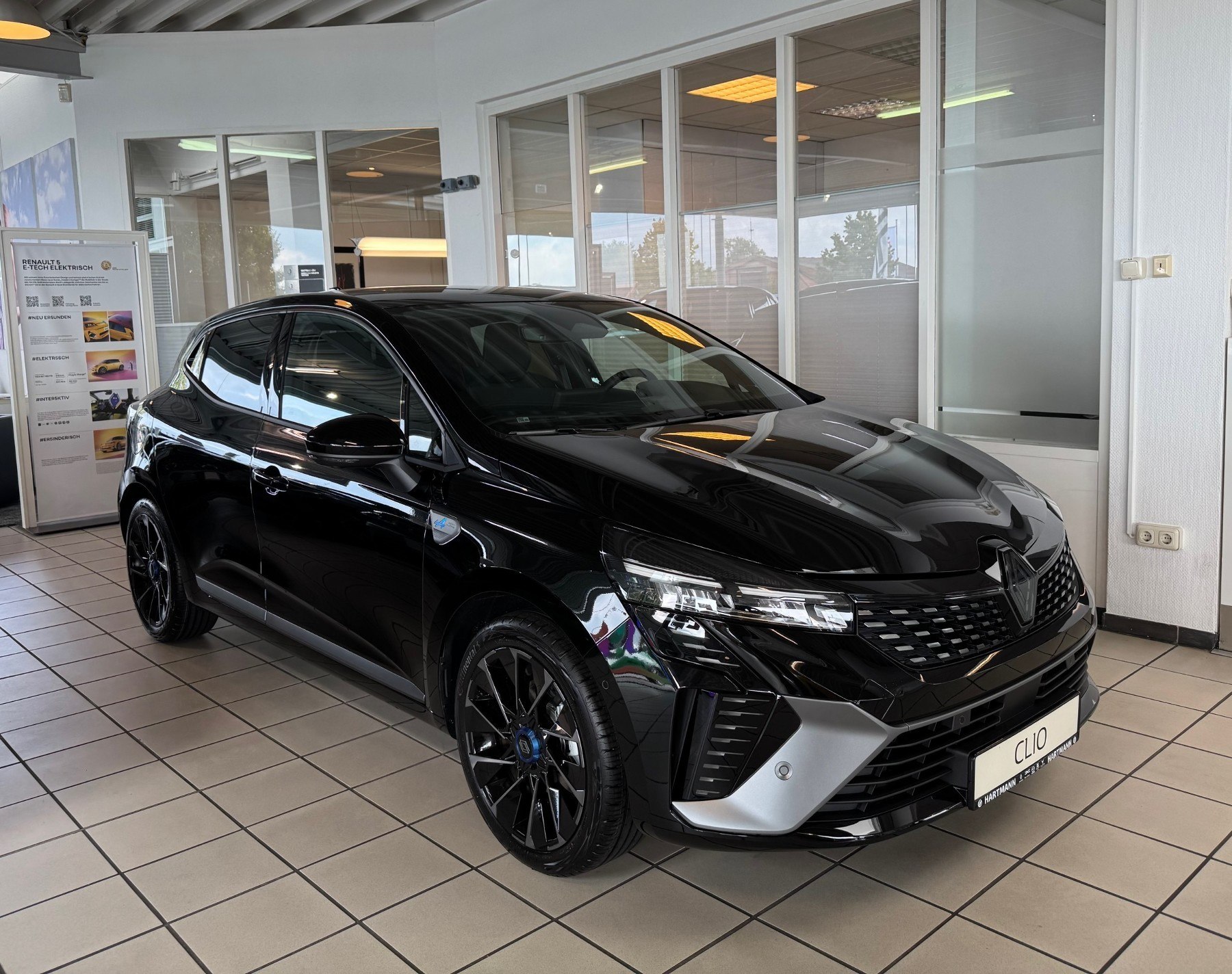 RENAULT Clio Esprit Alpine Full Hybrid E-Tech 145