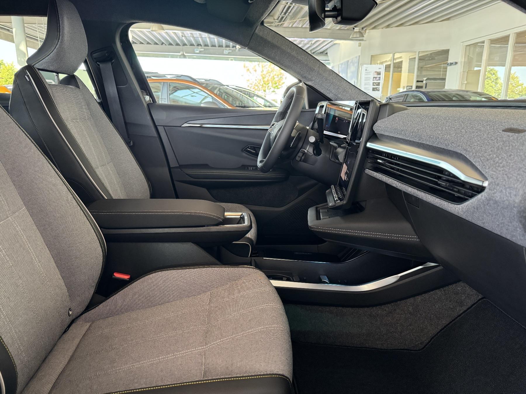 RENAULT Scenic E-Tech Evolution 170 Comfort Range RENAULT Scenic E-Tech Evolution 170 Comfort Range