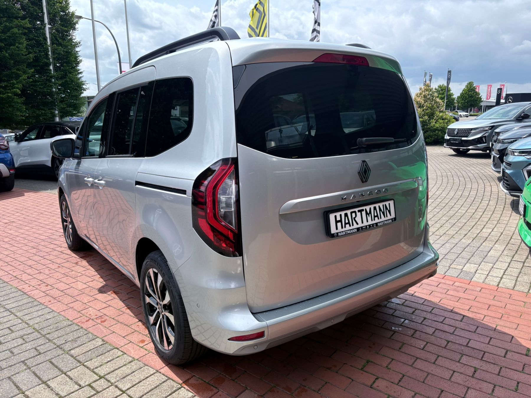 RENAULT Kangoo PKW TECHNO TCe 130 EDC RENAULT Kangoo PKW TECHNO TCe 130 EDC