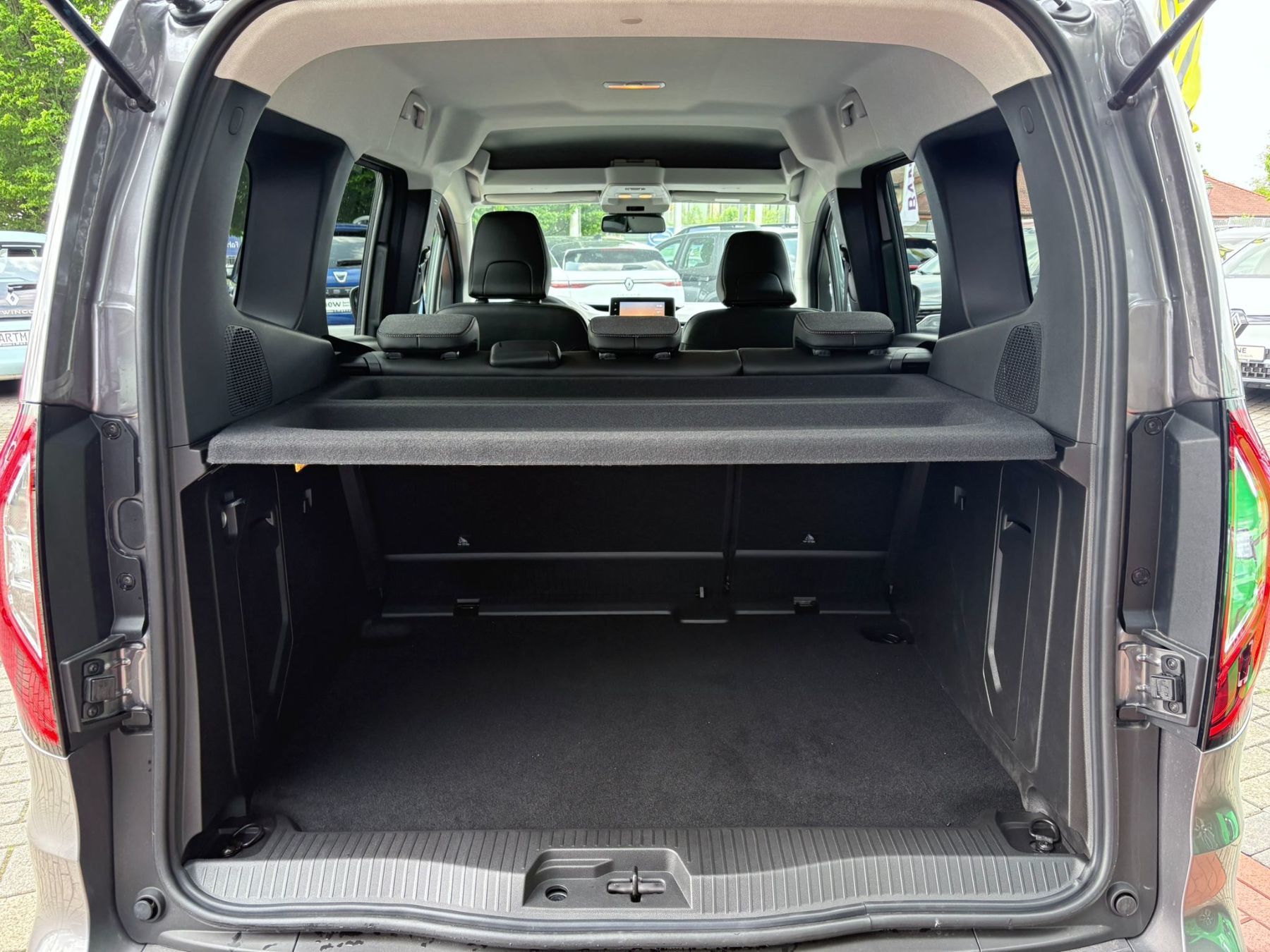 RENAULT Kangoo PKW TECHNO TCe 130 RENAULT Kangoo PKW TECHNO TCe 130