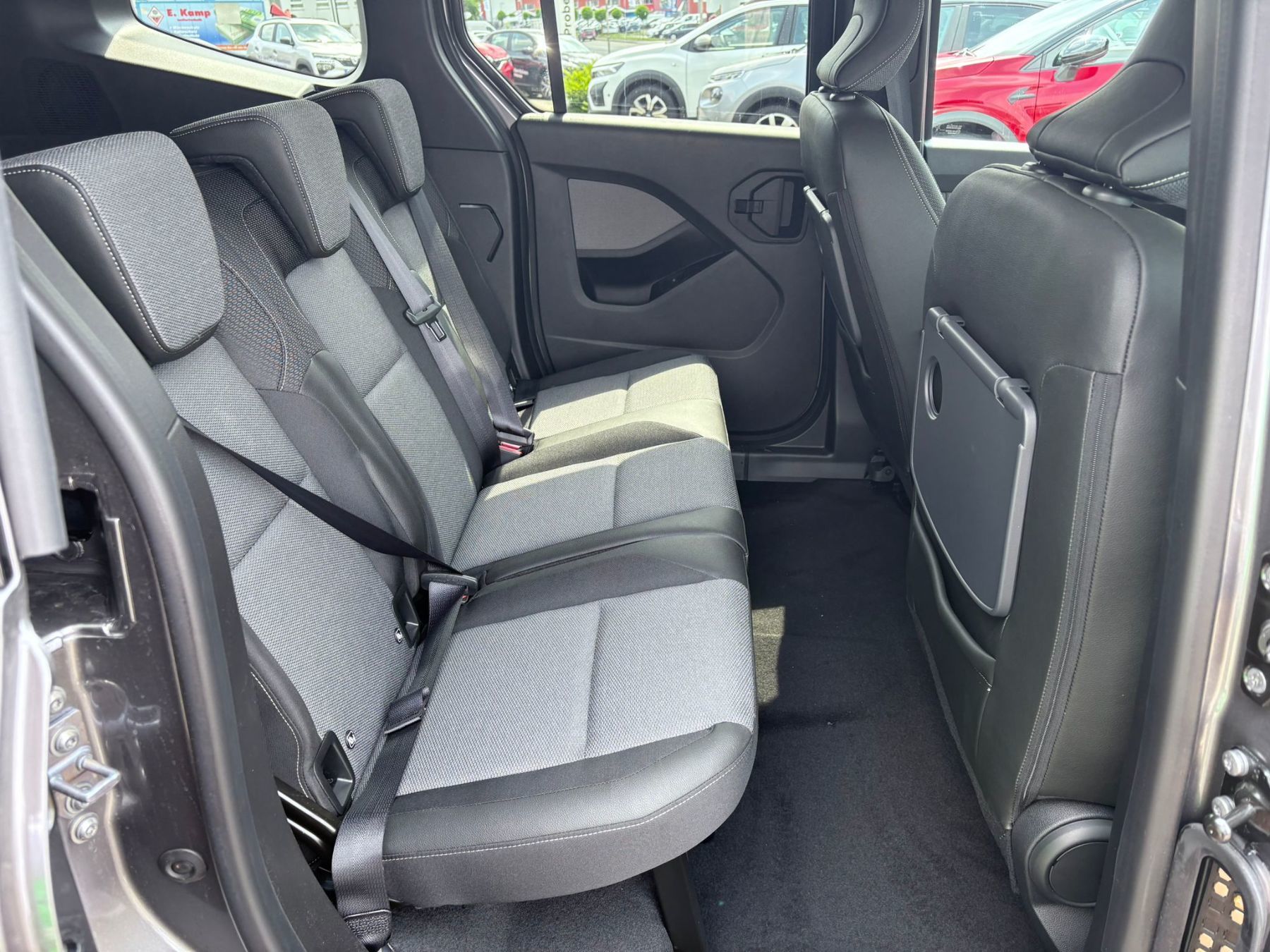 RENAULT Kangoo PKW TECHNO TCe 130 RENAULT Kangoo PKW TECHNO TCe 130