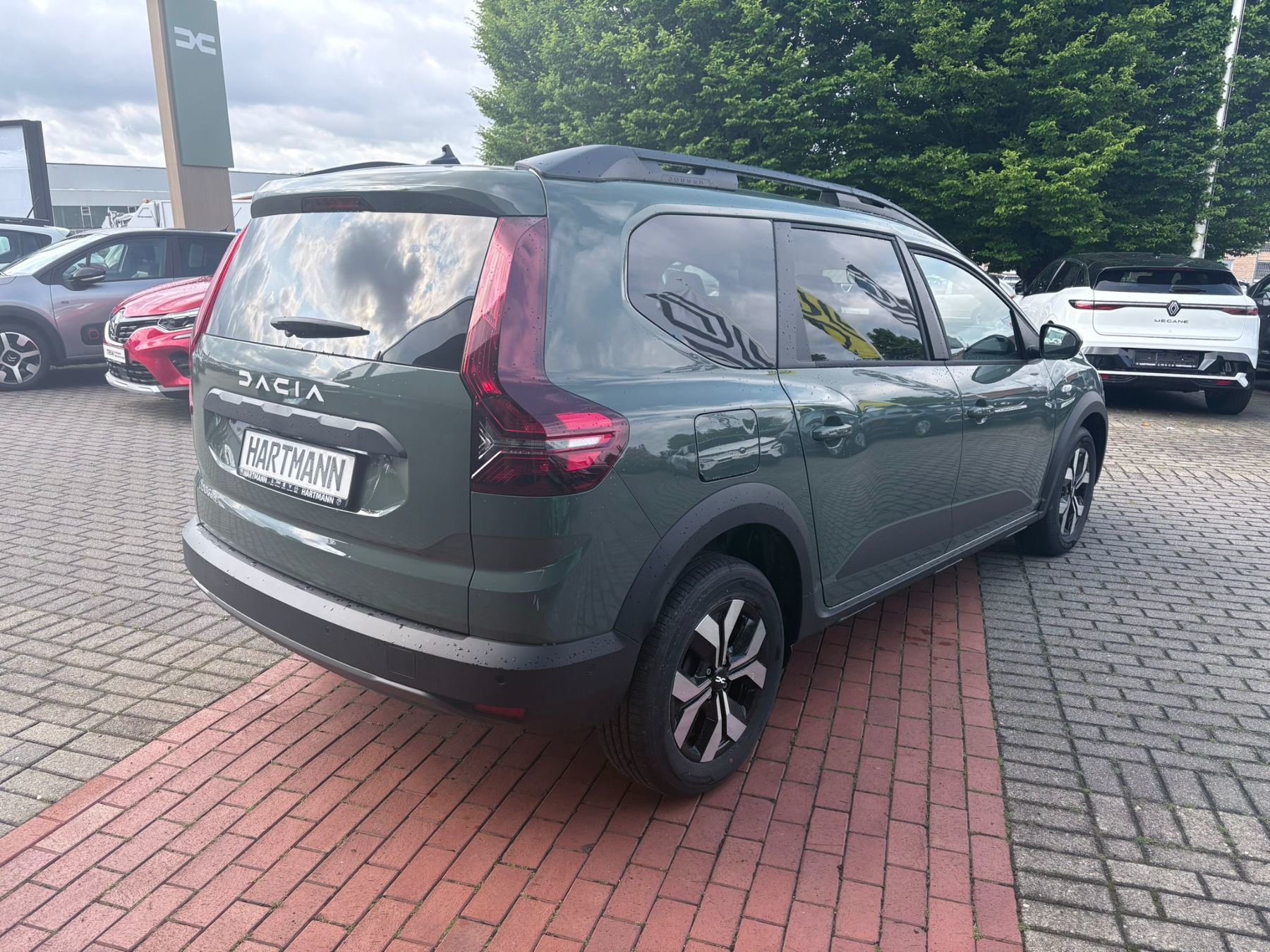 DACIA Jogger Expression ECO-G 100 DACIA Jogger Expression ECO-G 100