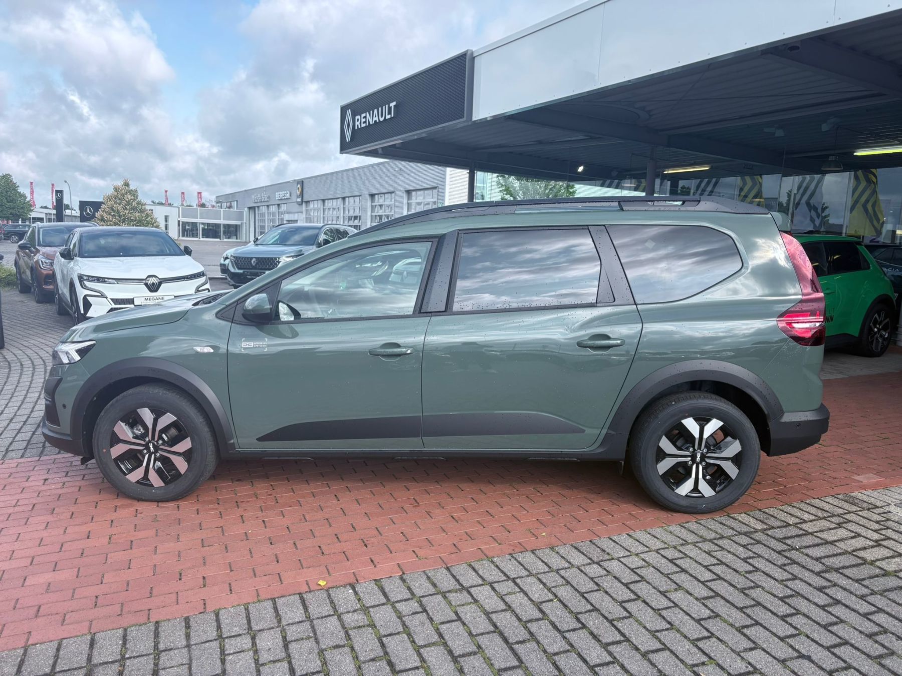 DACIA Jogger Expression ECO-G 100 DACIA Jogger Expression ECO-G 100