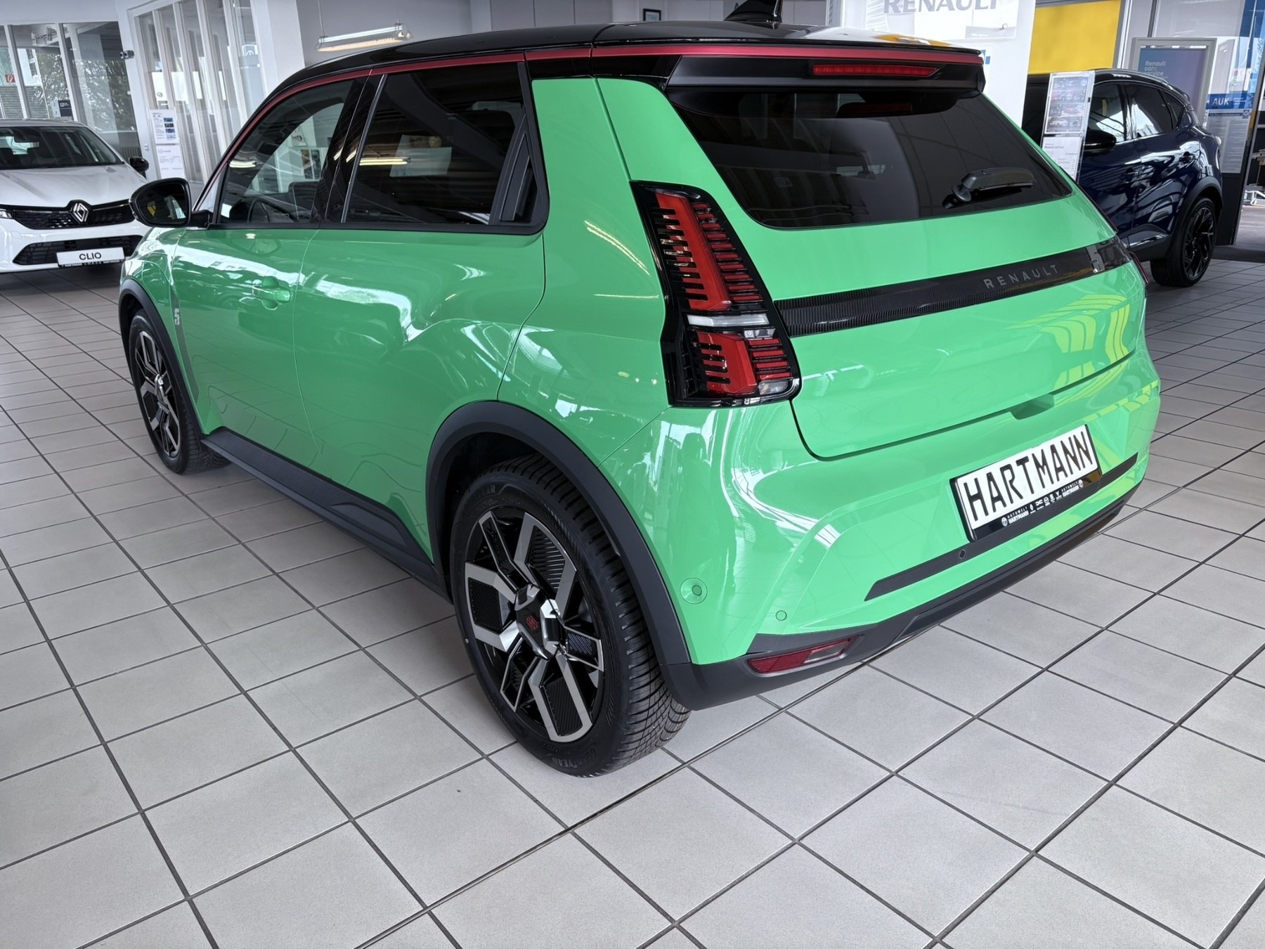 RENAULT R 5 E-Tech Techno 120 Urban Range RENAULT R 5 E-Tech Techno 120 Urban Range