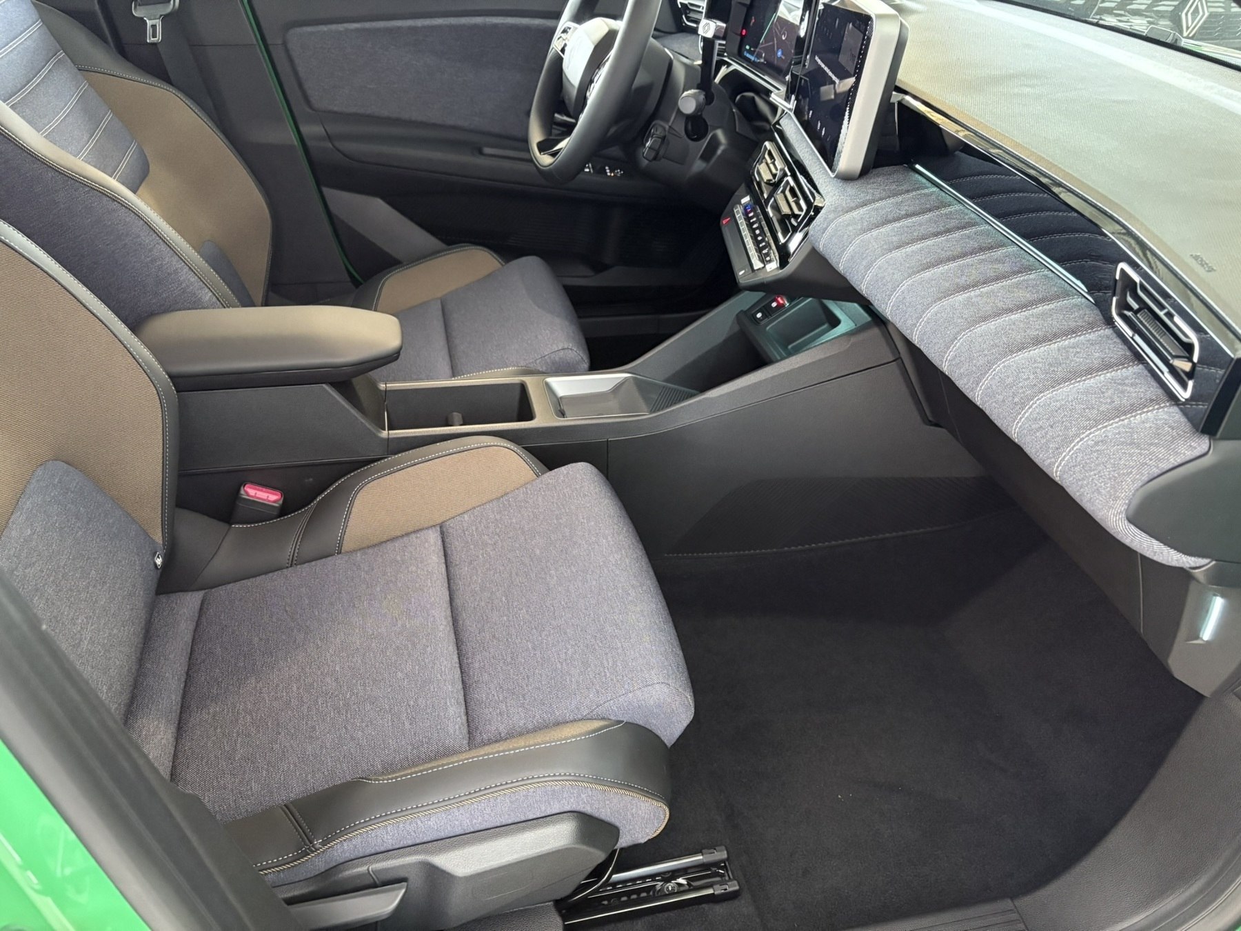 RENAULT R 5 E-Tech Techno 120 Urban Range RENAULT R 5 E-Tech Techno 120 Urban Range