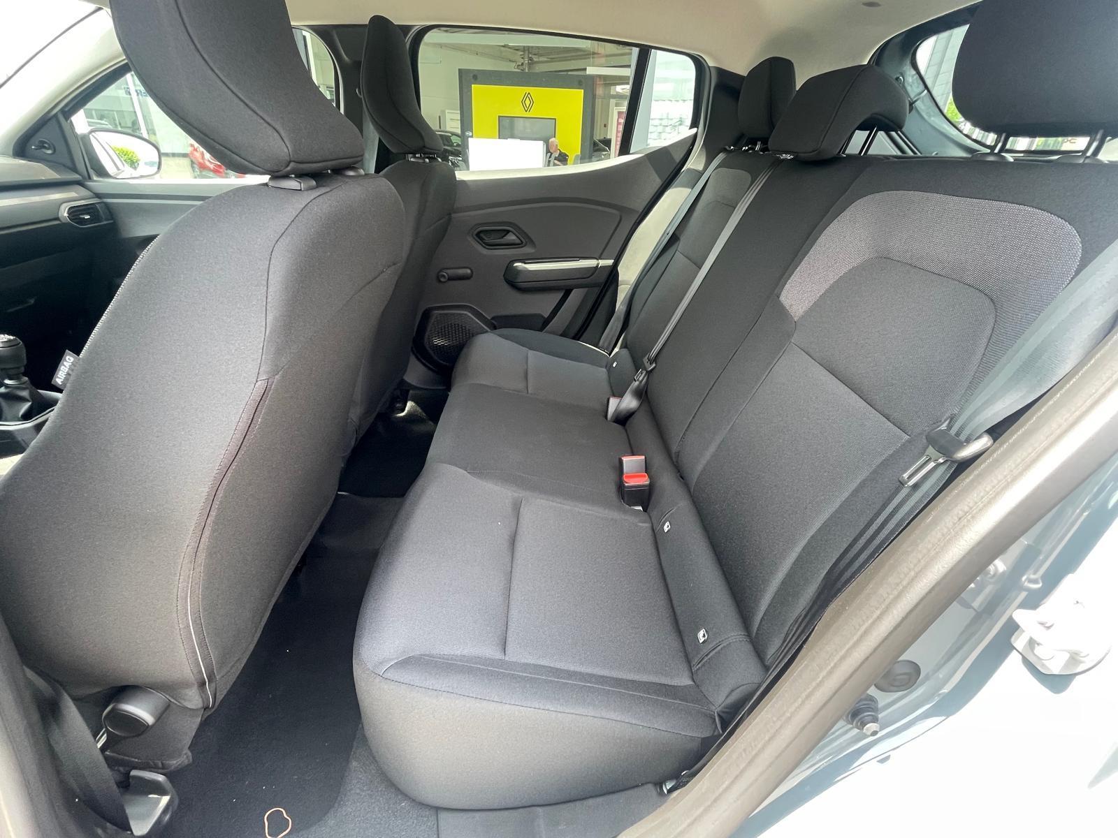 DACIA Sandero Essential TCe 90 DACIA Sandero Essential TCe 90