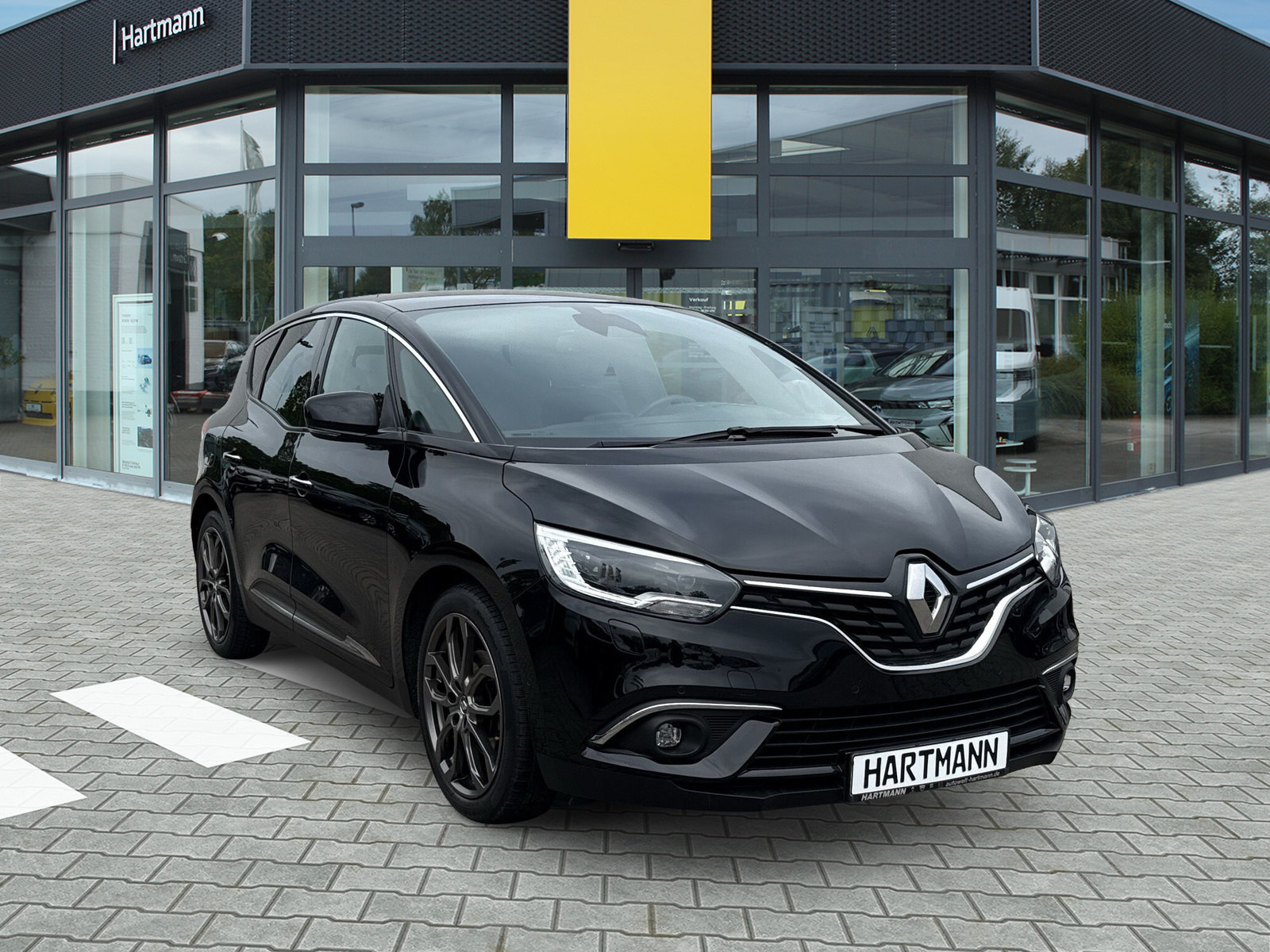 RENAULT Scenic IV BLACK Edition TCe 160 GPF RENAULT Scenic IV BLACK Edition TCe 160 GPF