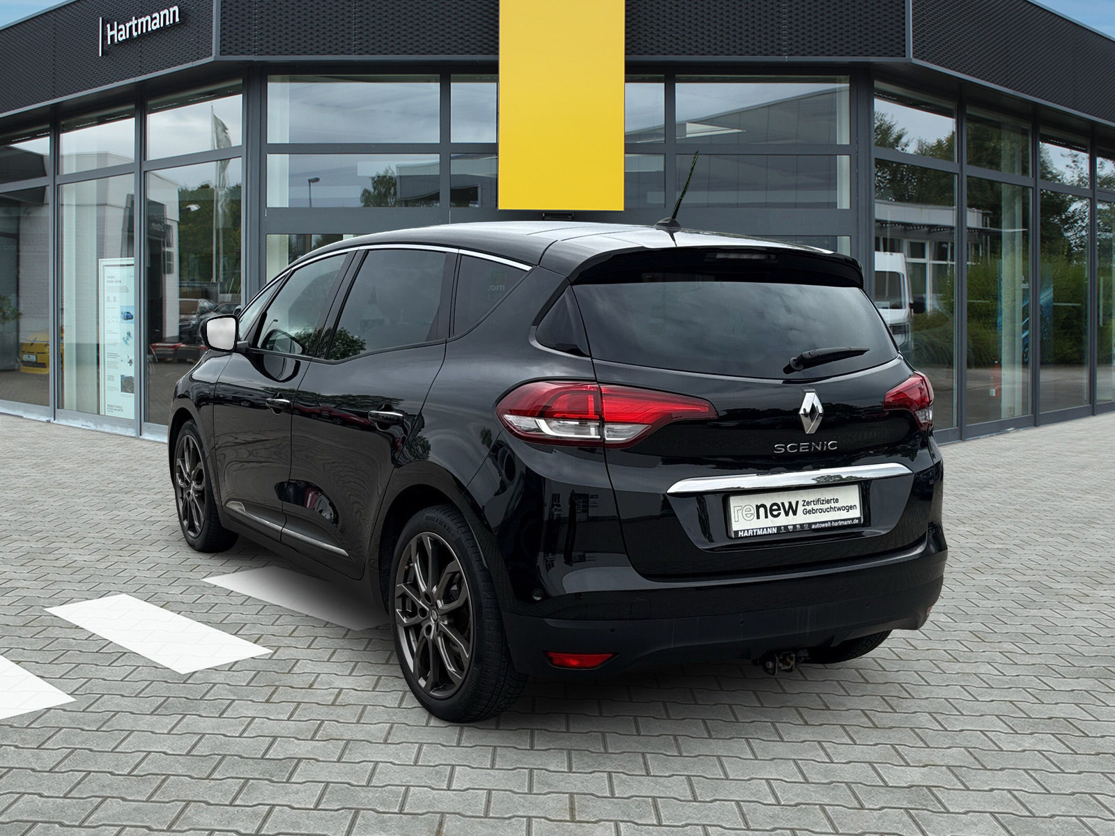 RENAULT Scenic IV BLACK Edition TCe 160 GPF RENAULT Scenic IV BLACK Edition TCe 160 GPF