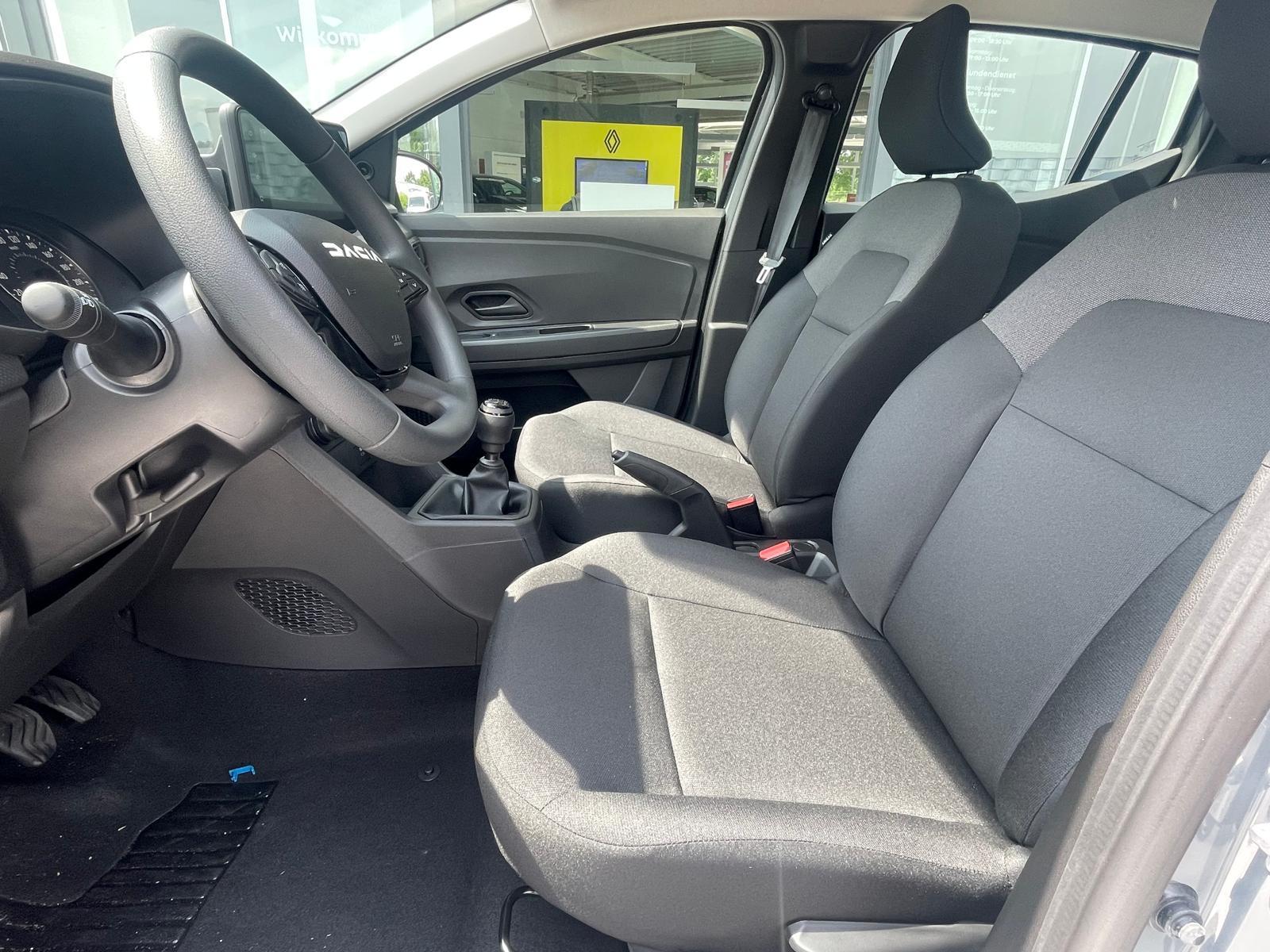 DACIA Sandero Essential TCe 90 DACIA Sandero Essential TCe 90