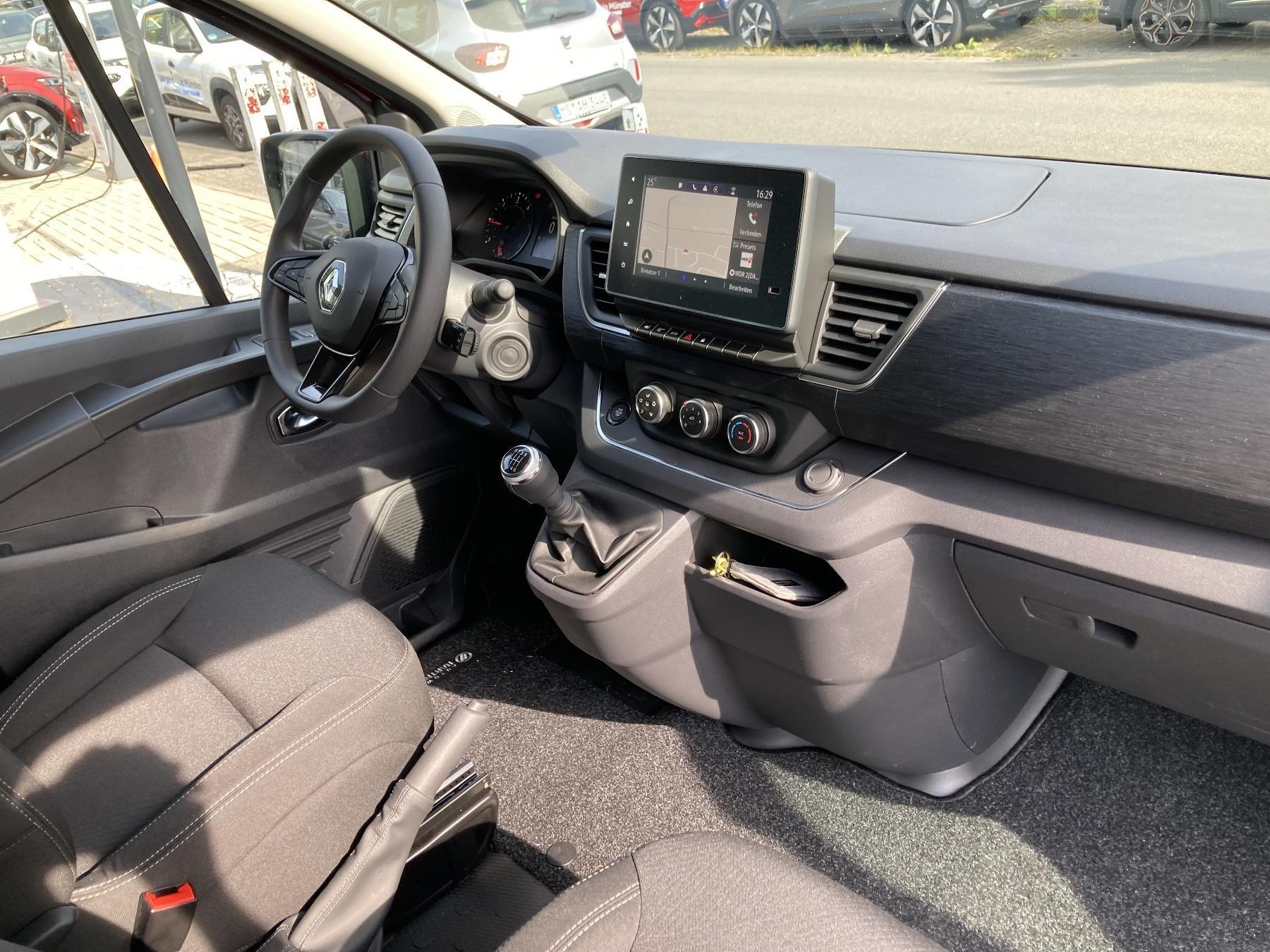 RENAULT Trafic Pkw Grand Life Blue dCi 150 RENAULT Trafic Pkw Grand Life Blue dCi 150