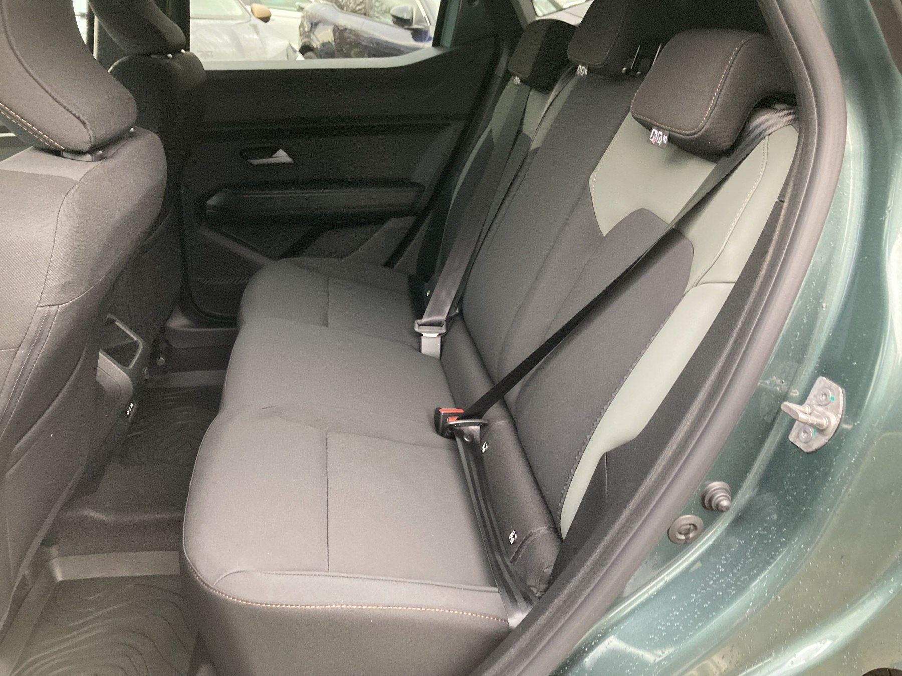 DACIA Duster Extreme TCe 130 4x4 DACIA Duster Extreme TCe 130 4x4