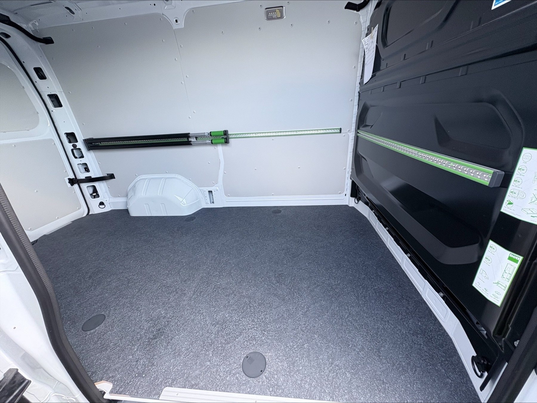 RENAULT Master Kastenwagen FWD Kasten extra L2H2 3,5t Bl RENAULT Master Kastenwagen FWD Kasten extra L2H2 3,5t Bl