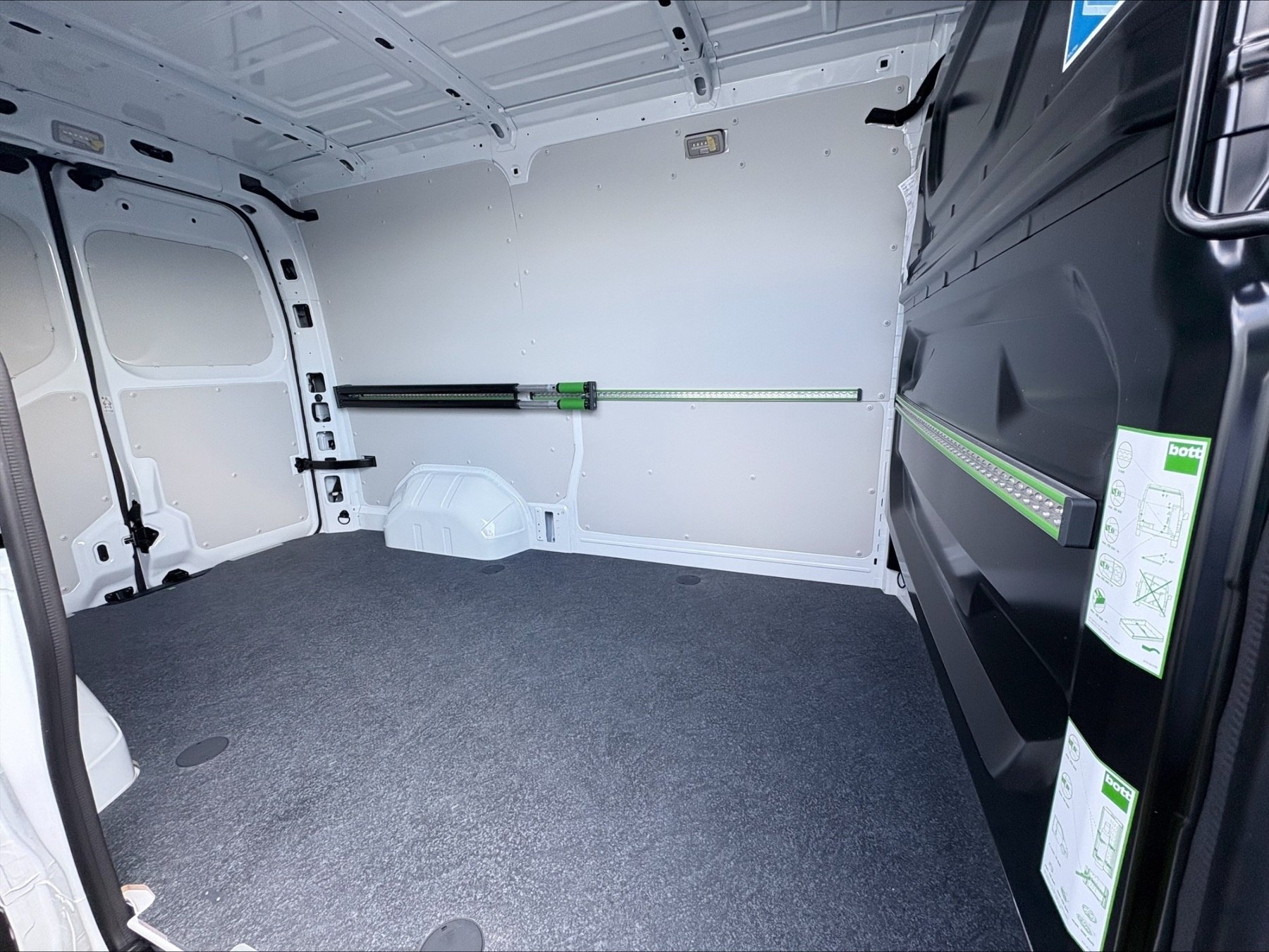 RENAULT Master Kastenwagen FWD Kasten extra L2H2 3,5t Bl RENAULT Master Kastenwagen FWD Kasten extra L2H2 3,5t Bl