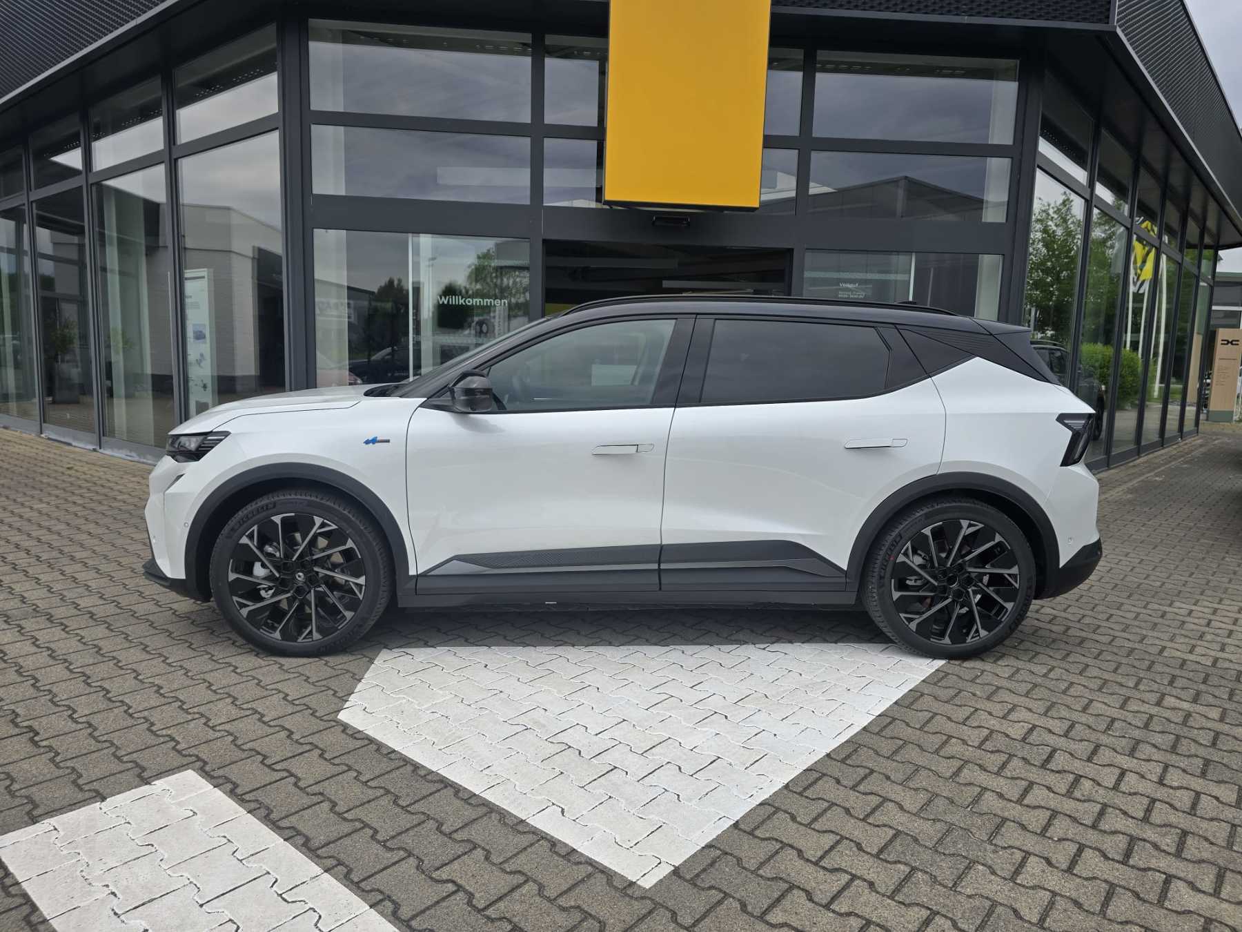 RENAULT Scenic E-Tech Esprit Alpine 220 Long Range RENAULT Scenic E-Tech Esprit Alpine 220 Long Range