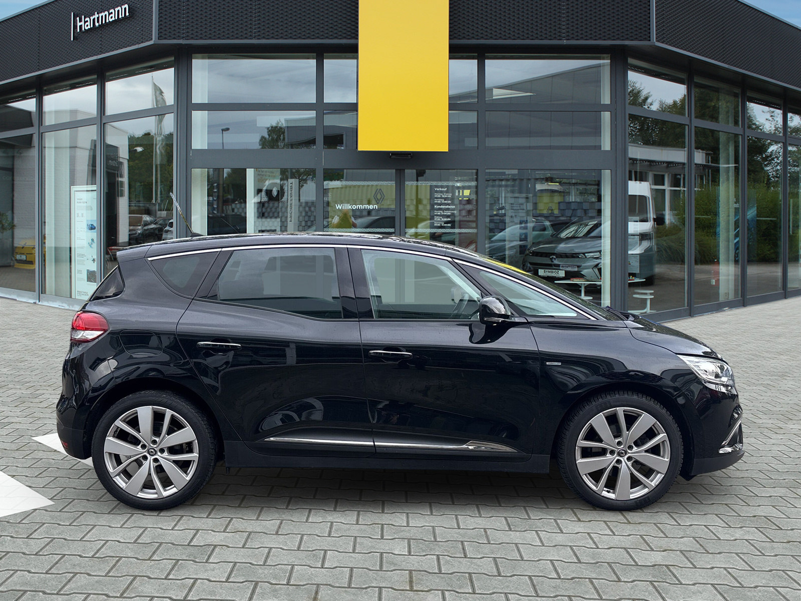 RENAULT Scenic LIMITED Deluxe ENERGY TCe 140 RENAULT Scenic LIMITED Deluxe ENERGY TCe 140