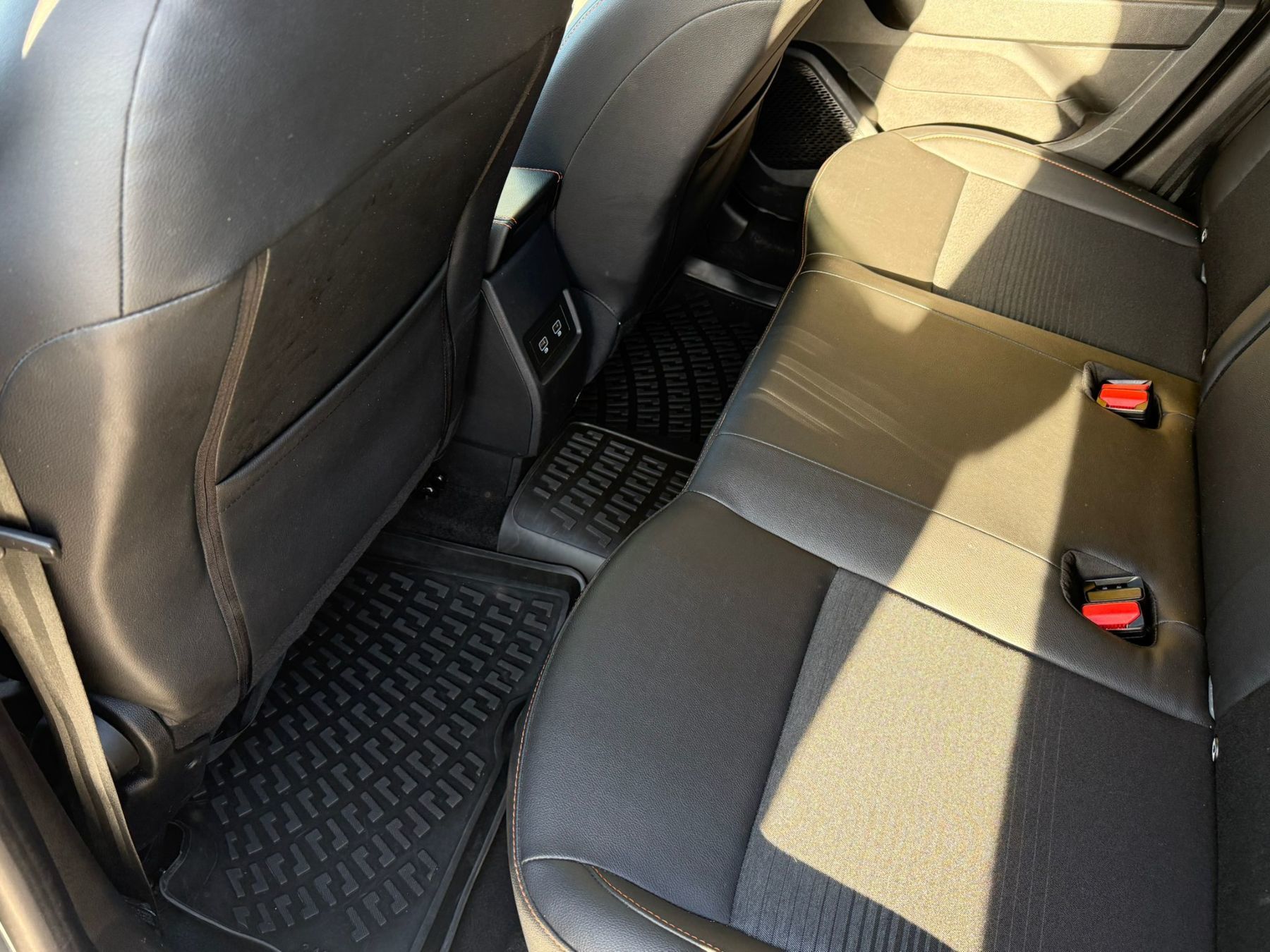 DACIA Duster Extreme TCe 150 4WD DACIA Duster Extreme TCe 150 4WD