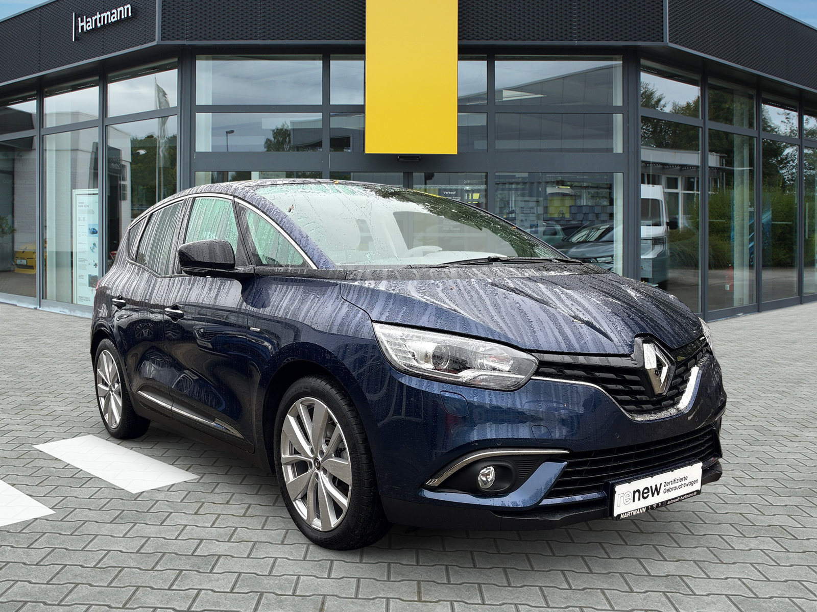RENAULT Scenic IV LIMITED Deluxe TCe 140 GPF RENAULT Scenic IV LIMITED Deluxe TCe 140 GPF