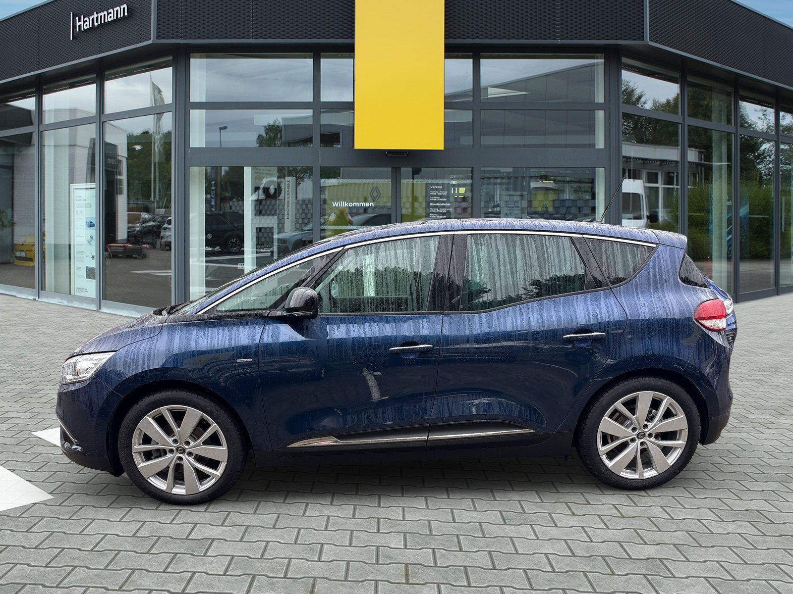 RENAULT Scenic IV LIMITED Deluxe TCe 140 GPF RENAULT Scenic IV LIMITED Deluxe TCe 140 GPF