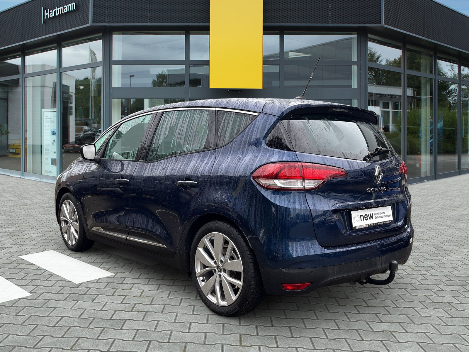 RENAULT Scenic IV LIMITED Deluxe TCe 140 GPF RENAULT Scenic IV LIMITED Deluxe TCe 140 GPF