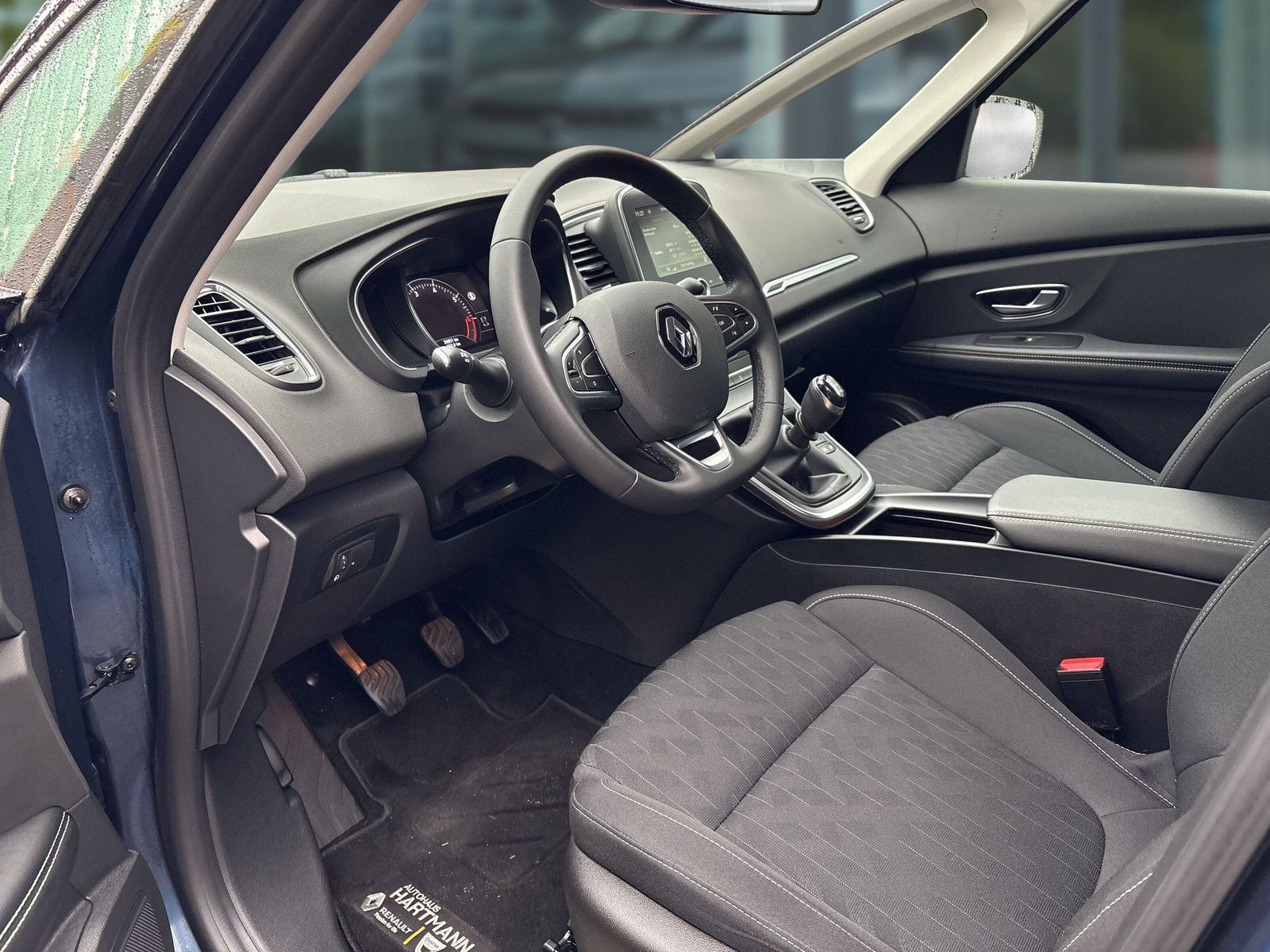 RENAULT Scenic IV LIMITED Deluxe TCe 140 GPF RENAULT Scenic IV LIMITED Deluxe TCe 140 GPF