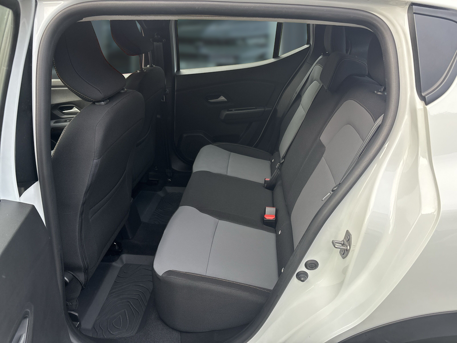 DACIA Sandero Stepway Extreme TCe 90 CVT DACIA Sandero Stepway Extreme TCe 90 CVT